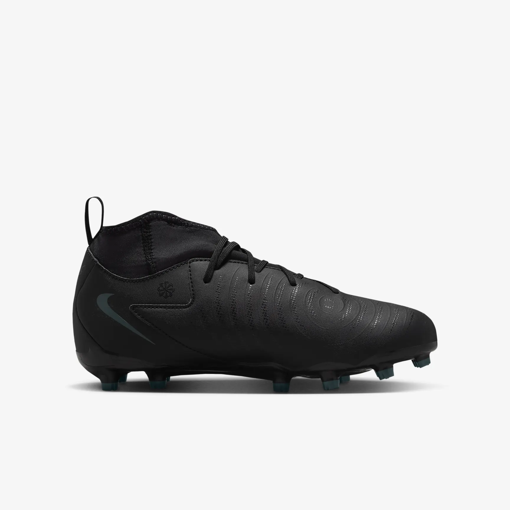 Nike Jr. Phantom Luna 2 Academy Little/Big Kids' MG Soccer Cleats