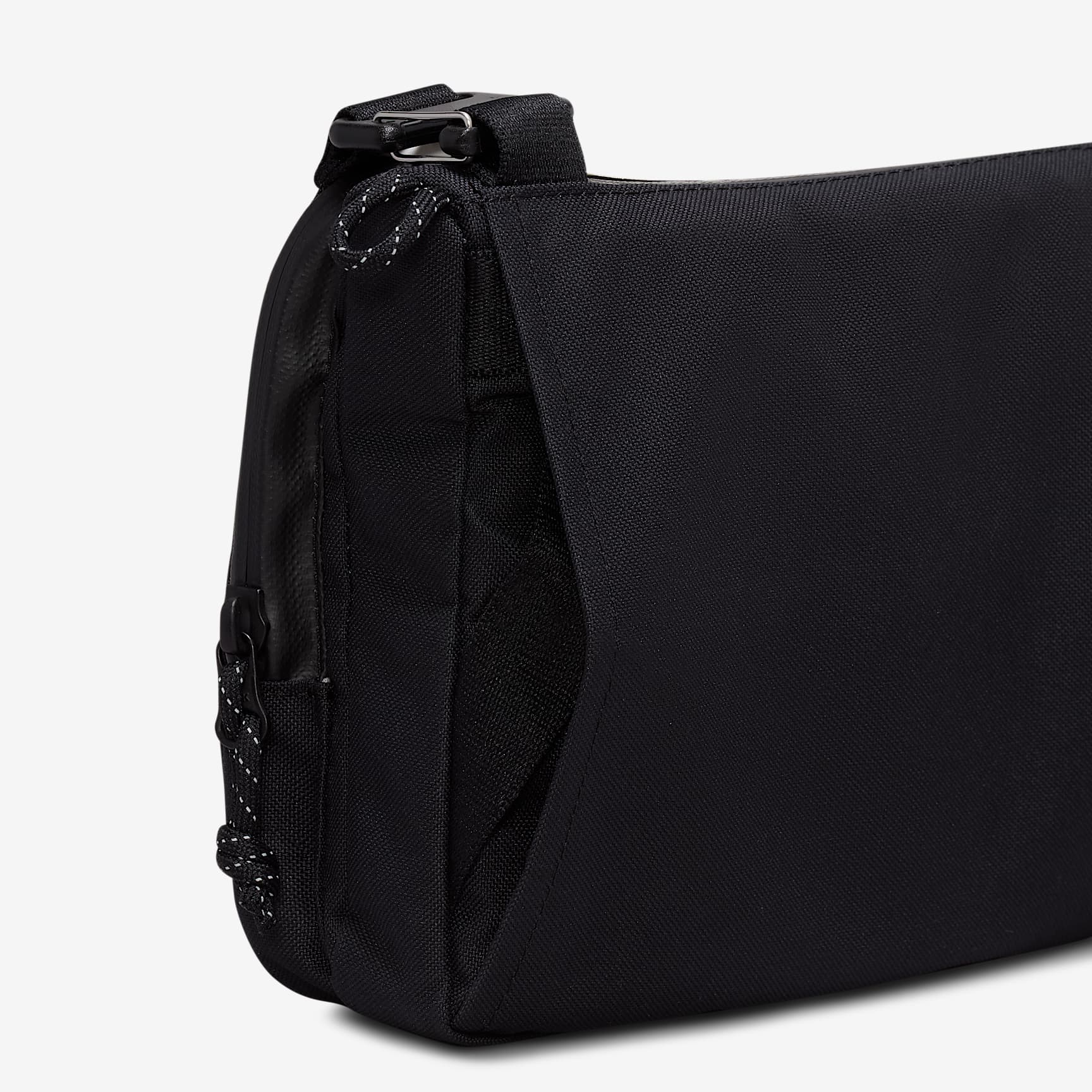Nike ACG "DAYMAX" Crossbody Bag (3L)