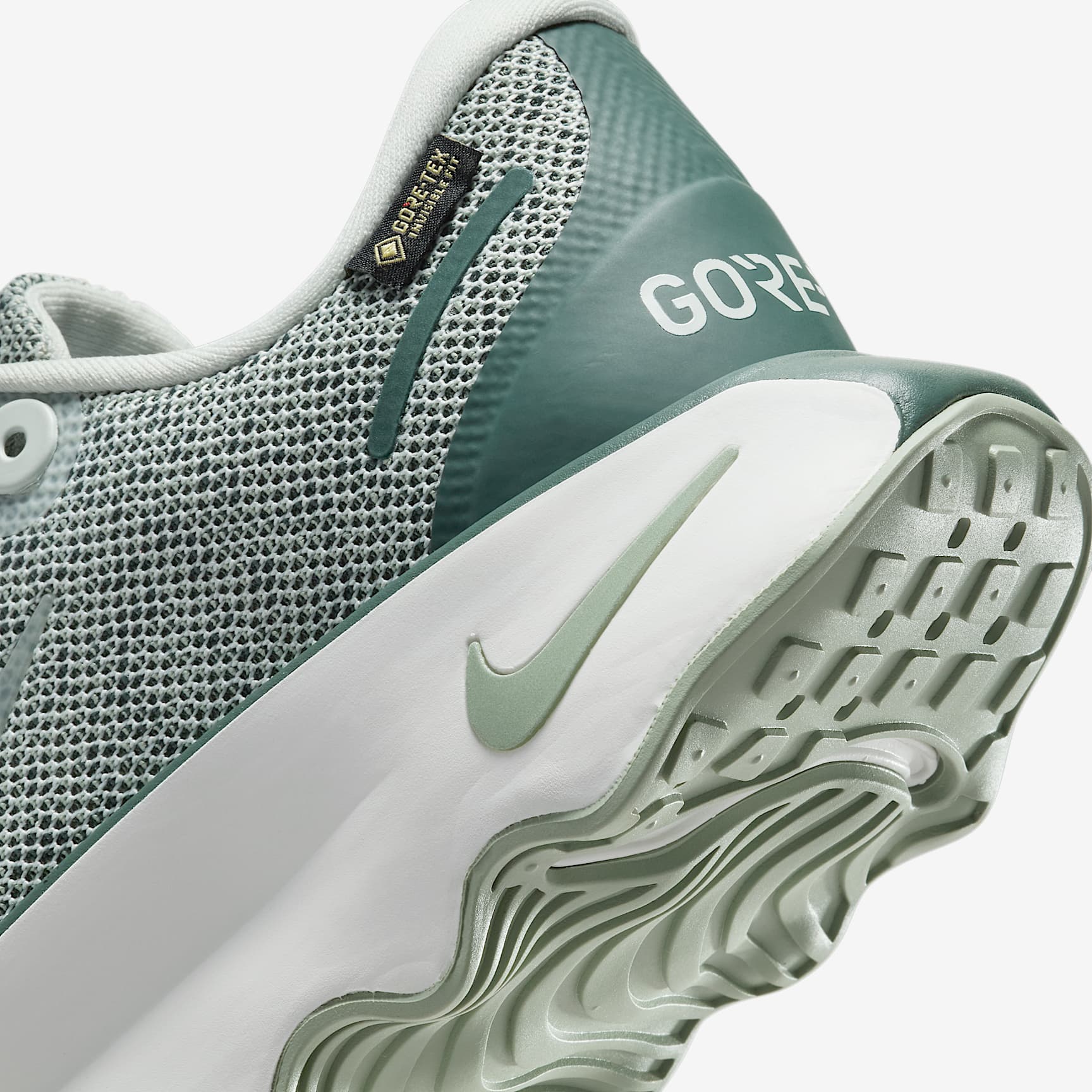 Nike Motiva GORE-TEX Women's Waterproof Walking Shoes