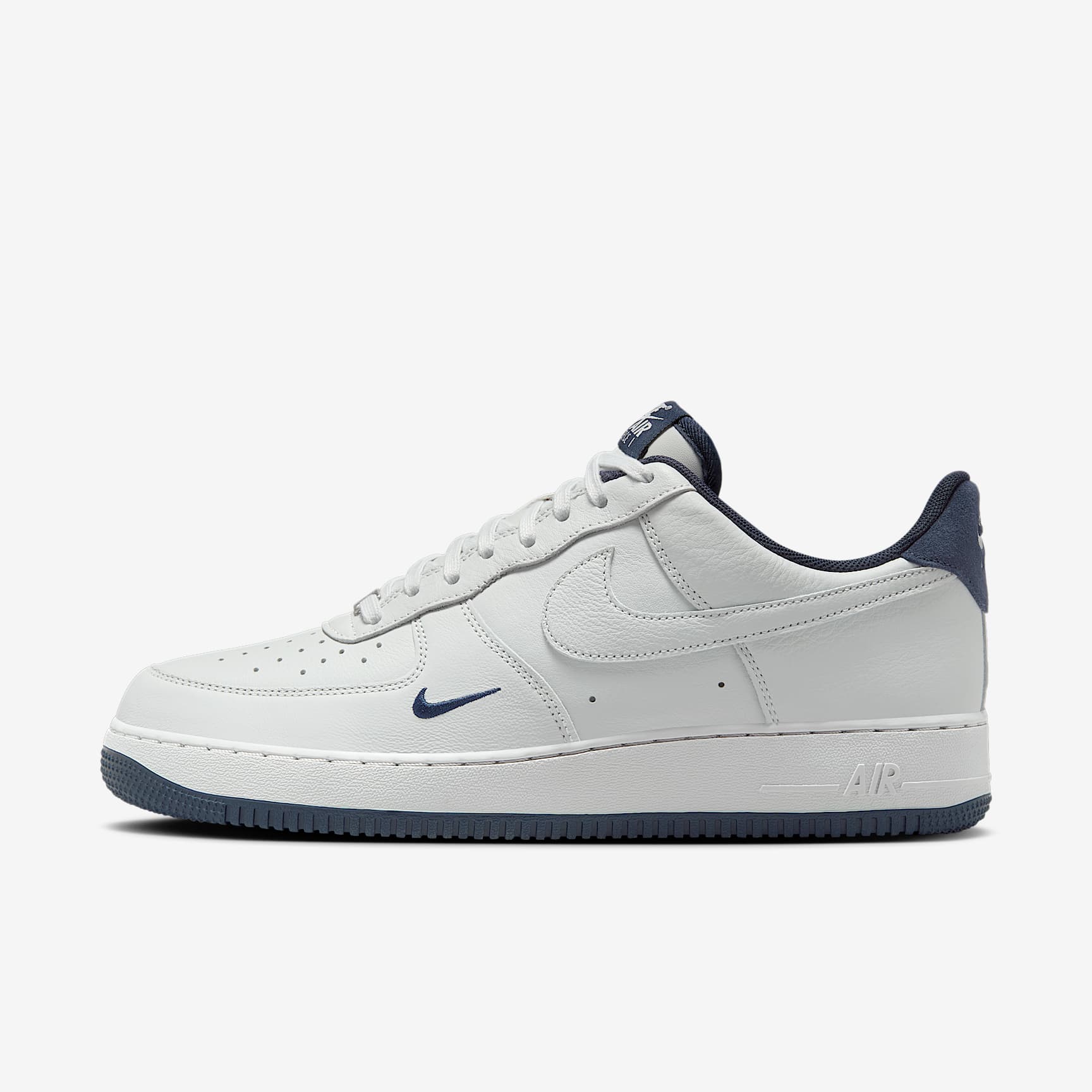 Nike Air Force 1 '07 LV8 Men's Shoes