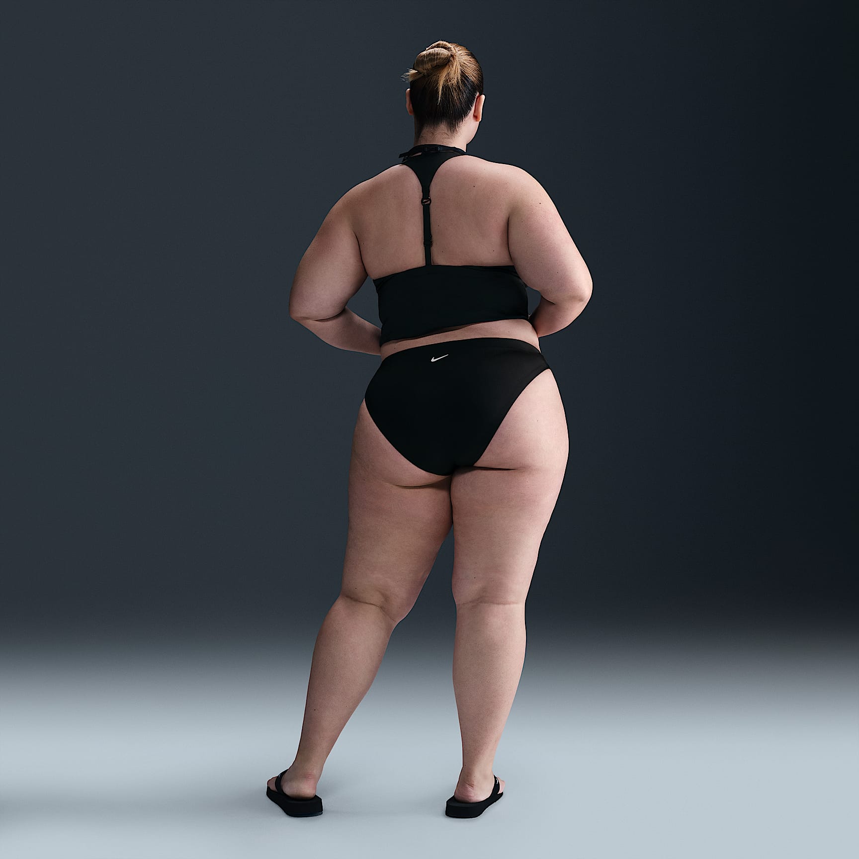 Nike Swim Essential Women's High-Waisted Bottoms (Extended Sizing)