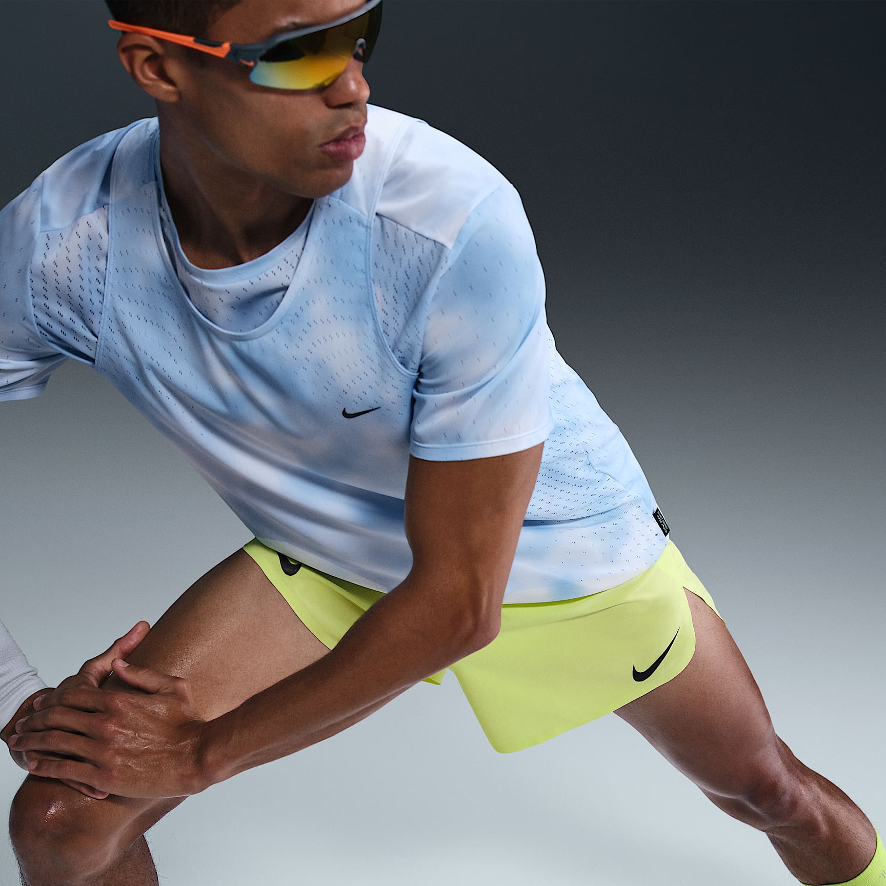 Nike AeroSwift Men's Dri-FIT ADV 4" Brief-Lined Running Shorts