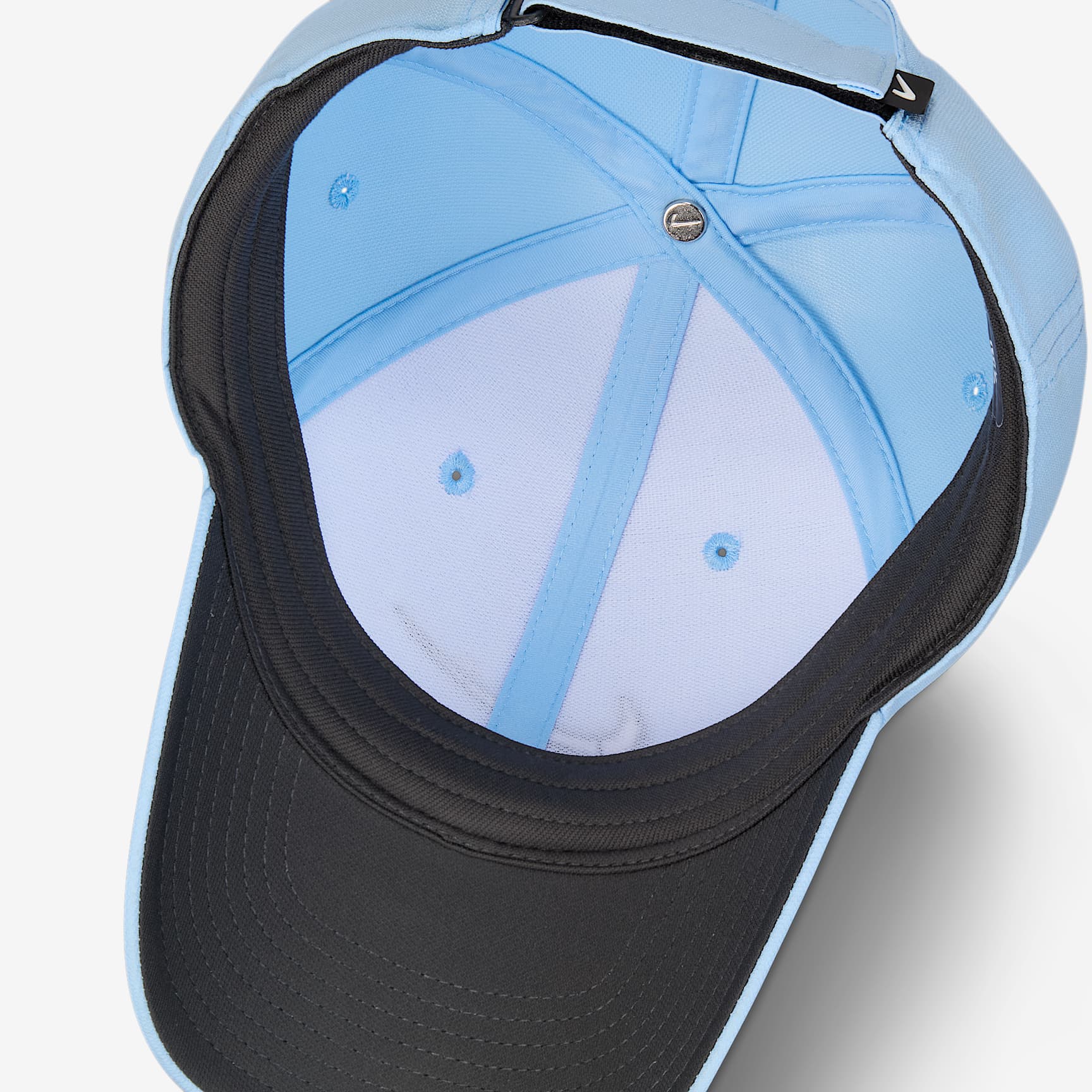 Nike Dri-FIT Club Structured Swoosh Cap