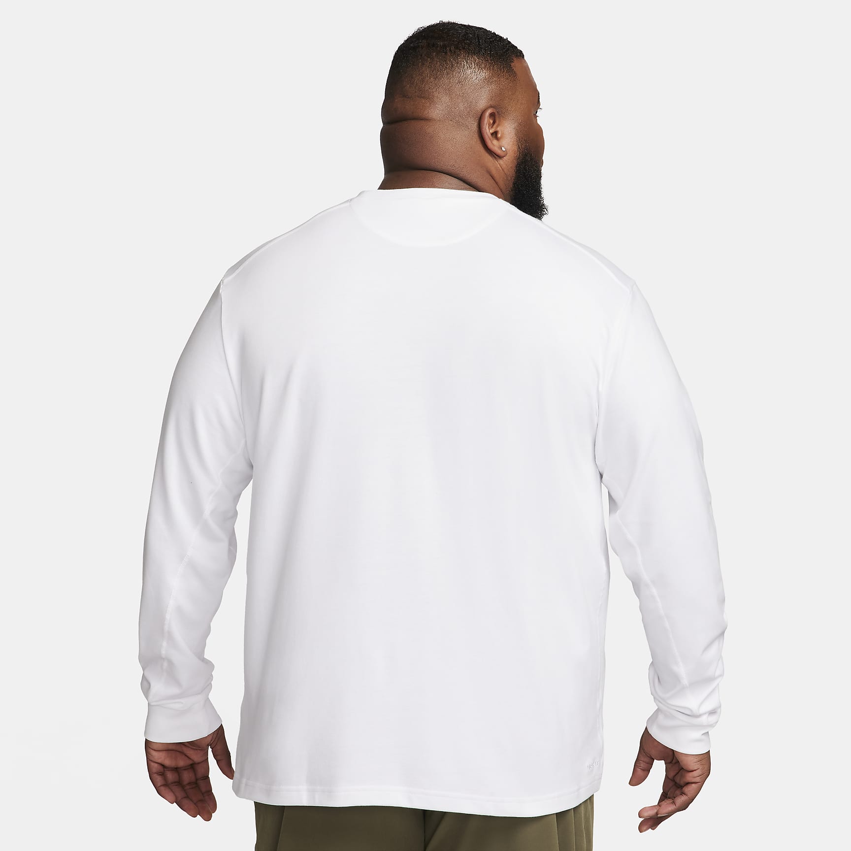 Nike Primary Men's Dri-FIT Long-Sleeve Versatile Top
