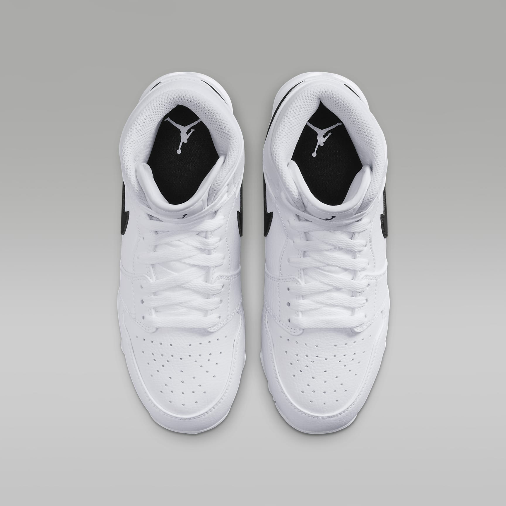 Jordan 1 Mid Little/Big Kids' Cleats
