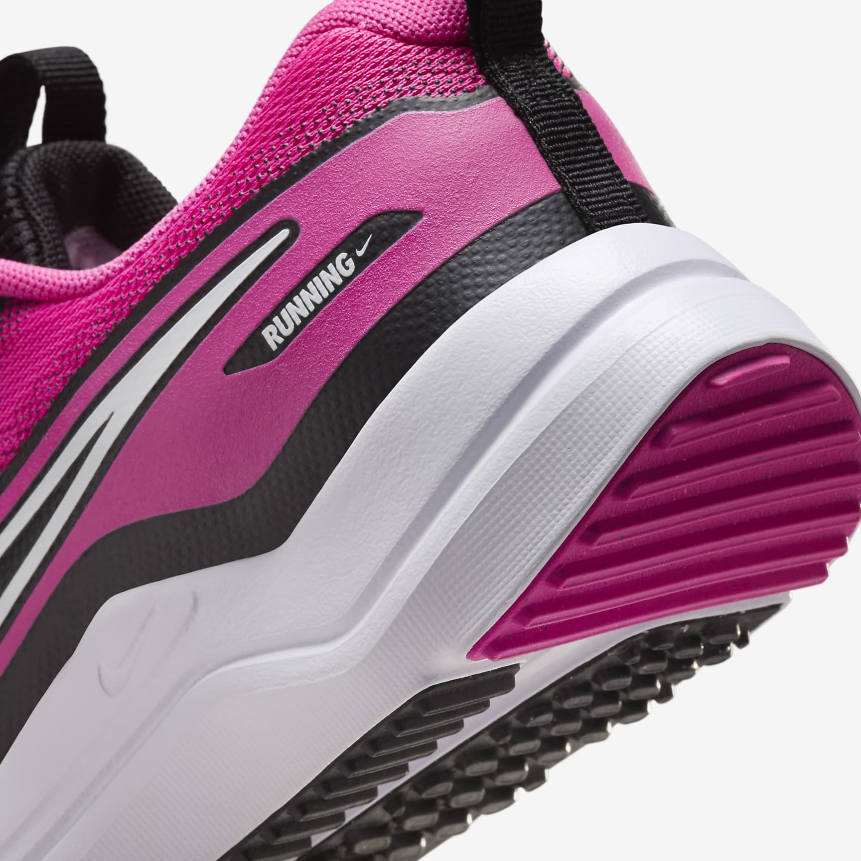 Nike Cosmic Runner Big Kids' Road Running Shoes