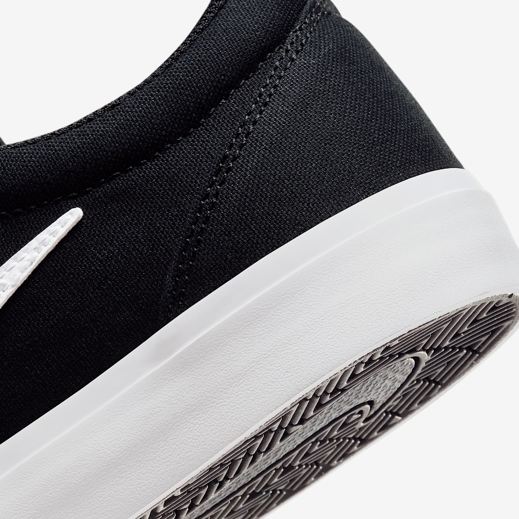 Nike SB Charge Canvas Skate Shoes