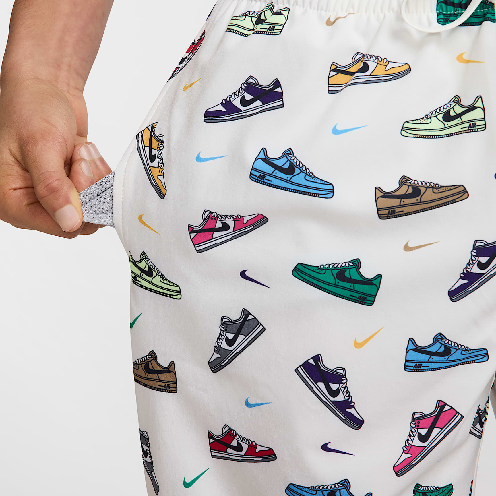 Nike Swim Breaker Men's 7" Brief-Lined Volley Shorts
