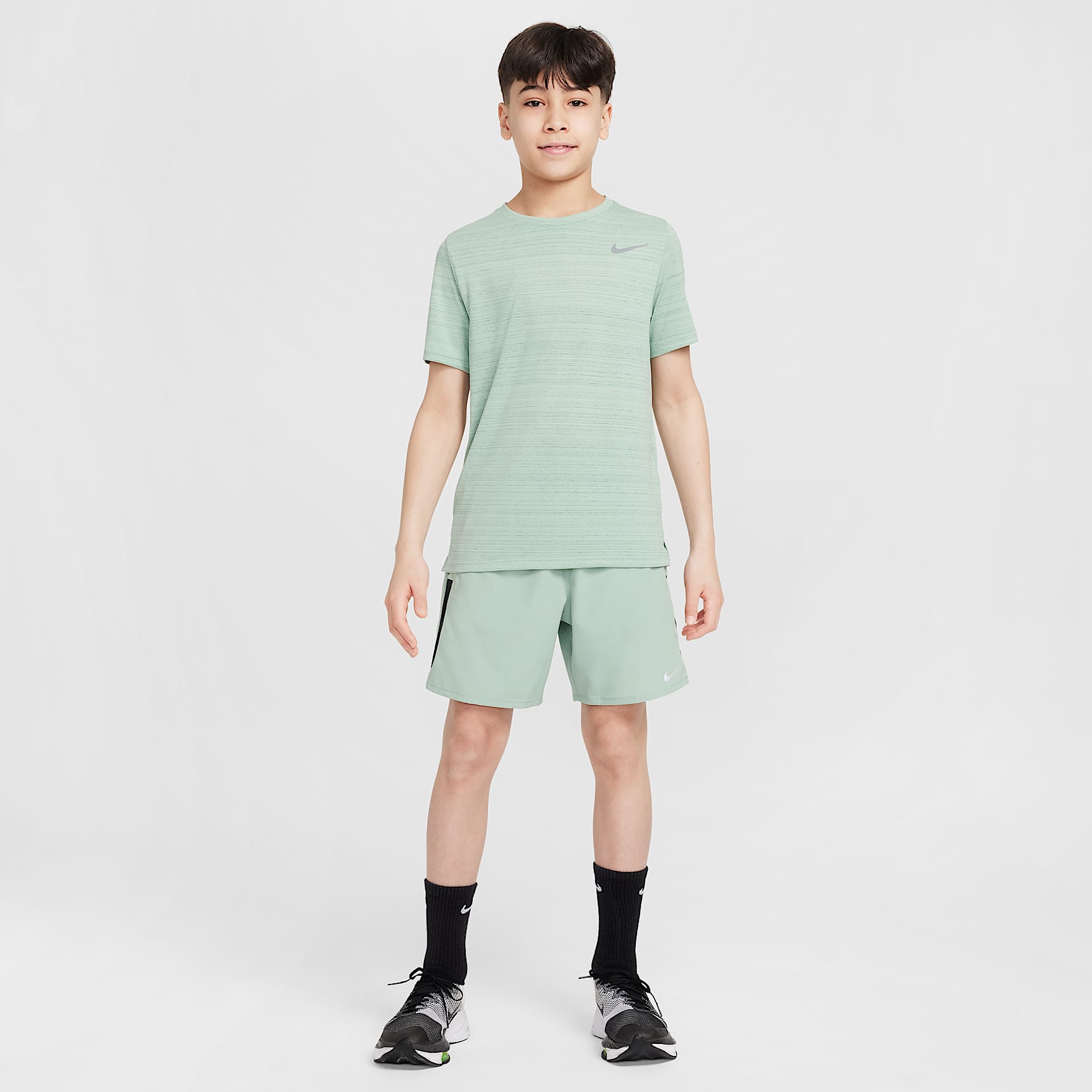 Nike Dri-FIT Miler Big Kids' (Boys') Training Top
