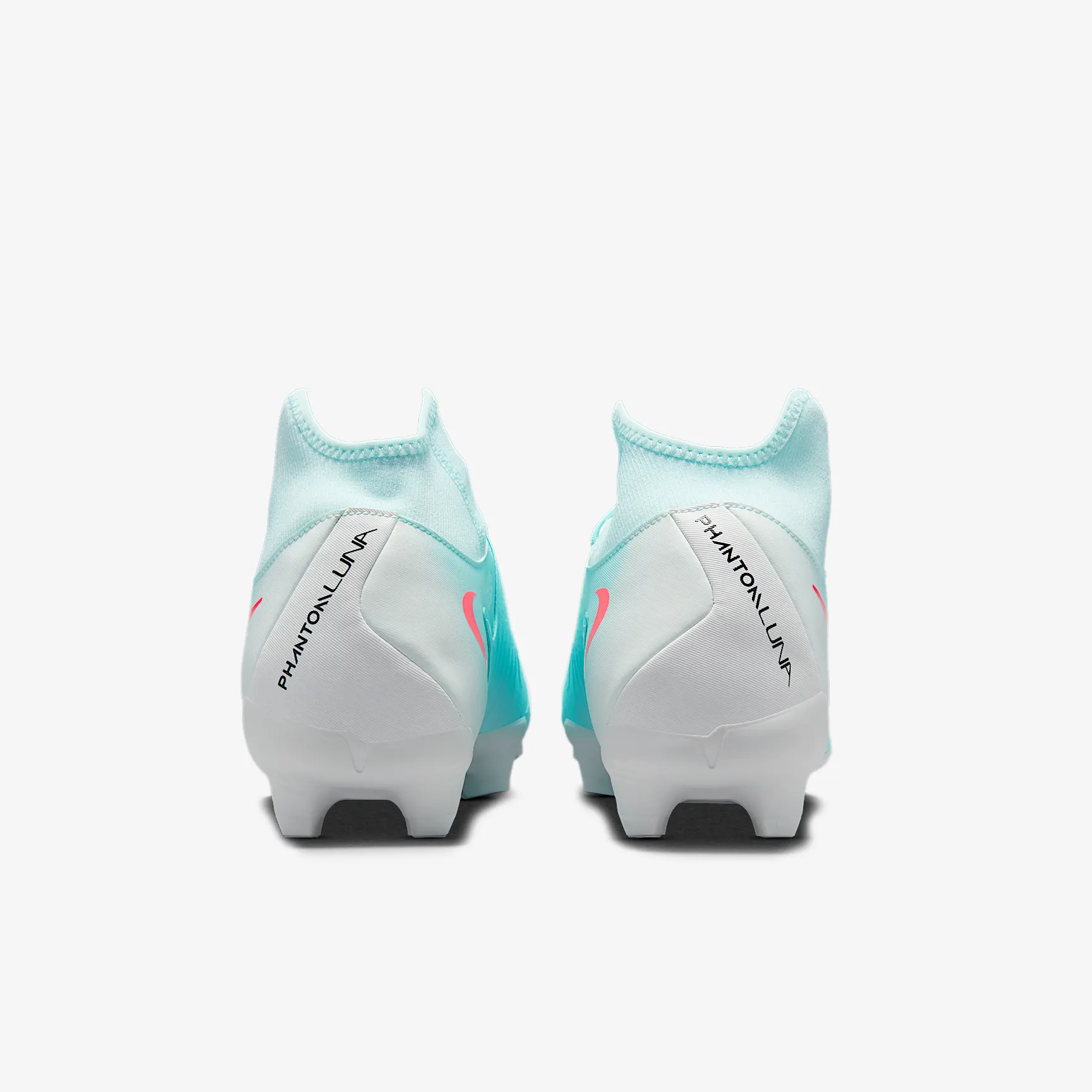 Nike Phantom Luna 2 Academy MG High-Top Soccer Cleats