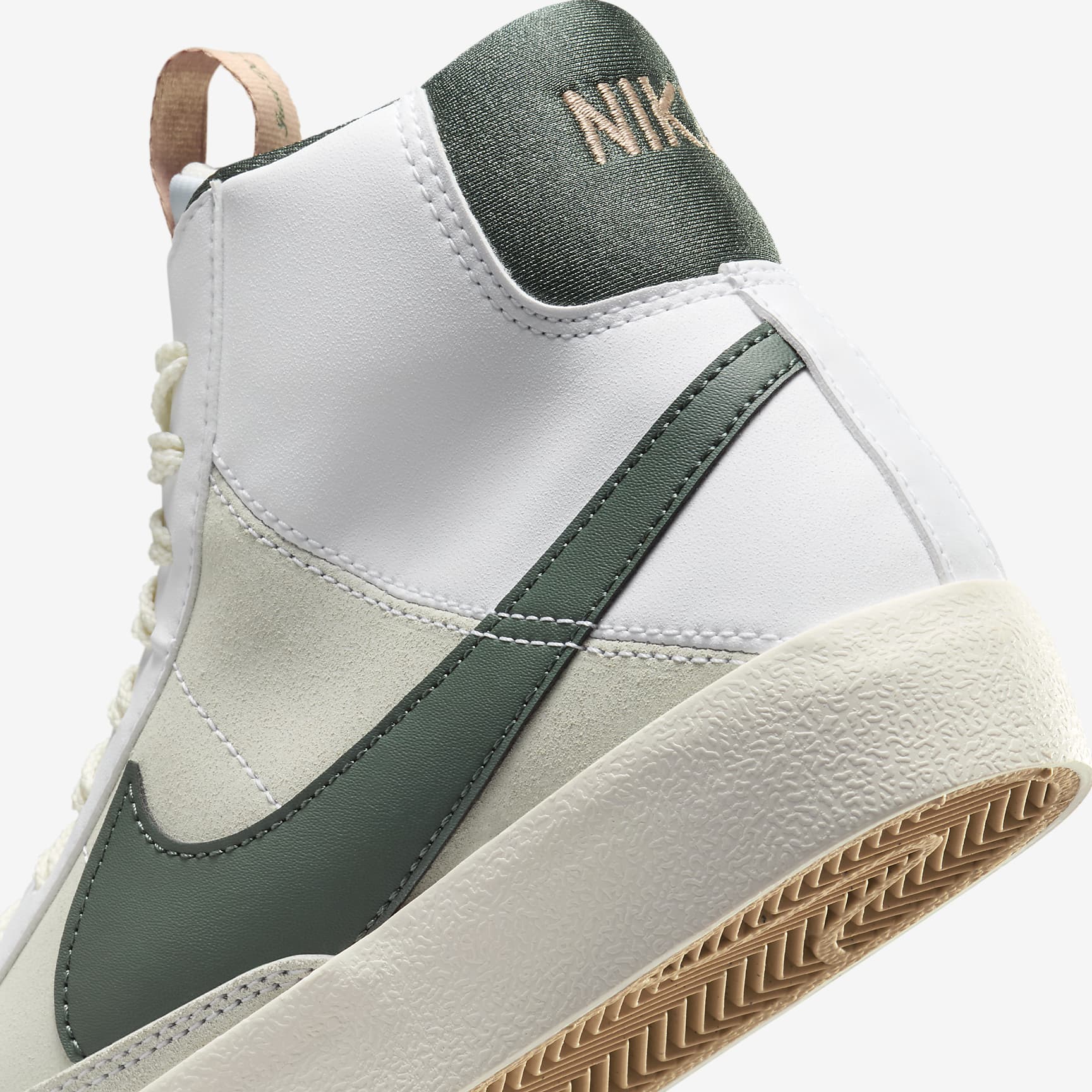 Nike Blazer Mid '77 SE Big Kids' Shoes