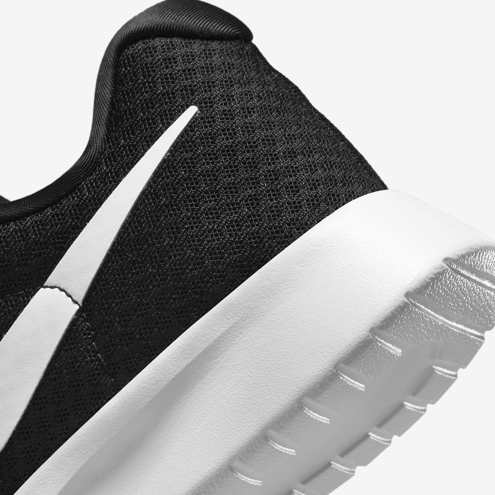 Nike Tanjun EasyOn Women's Shoes