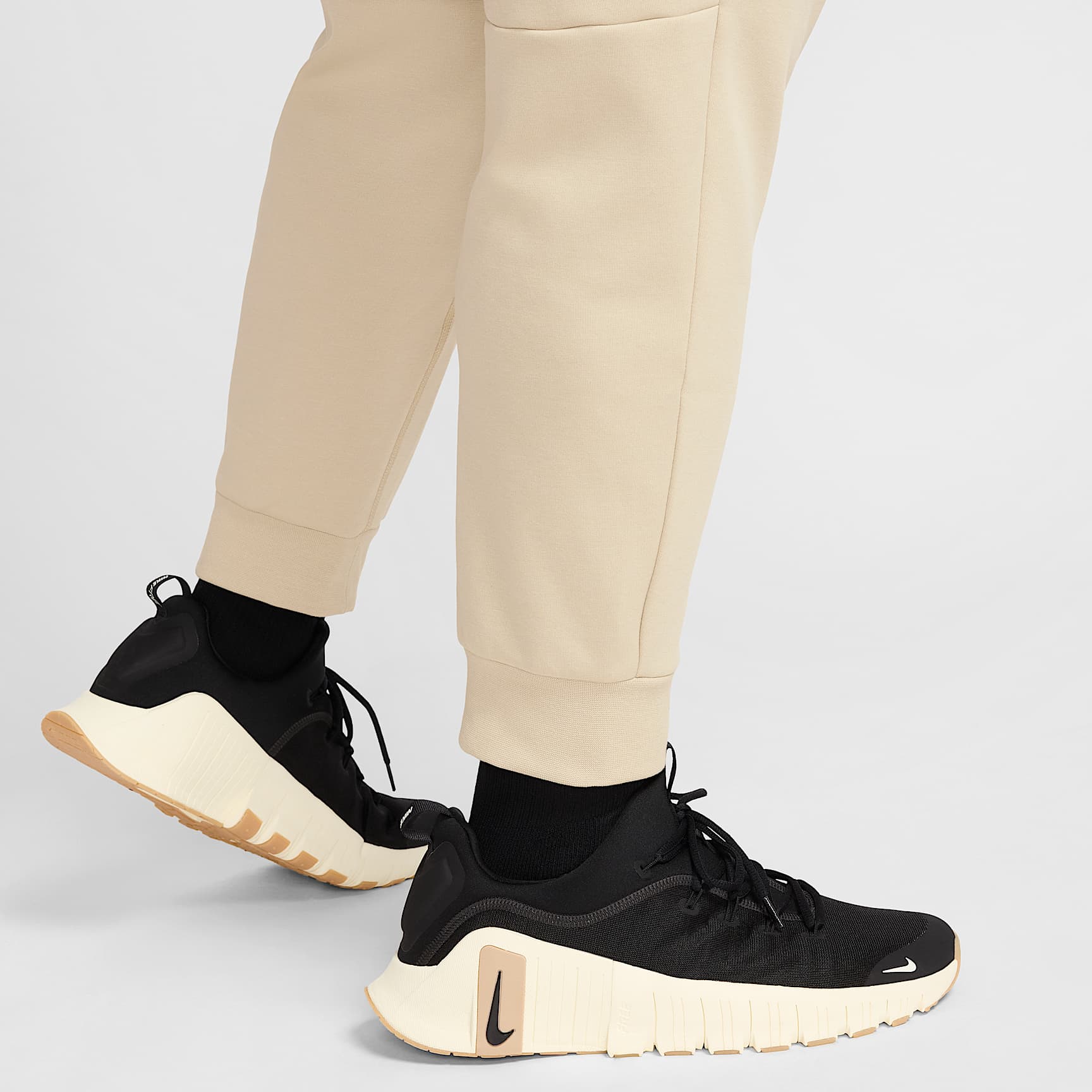 Nike Primary Fleece Men's Dri-FIT UV Performance Joggers