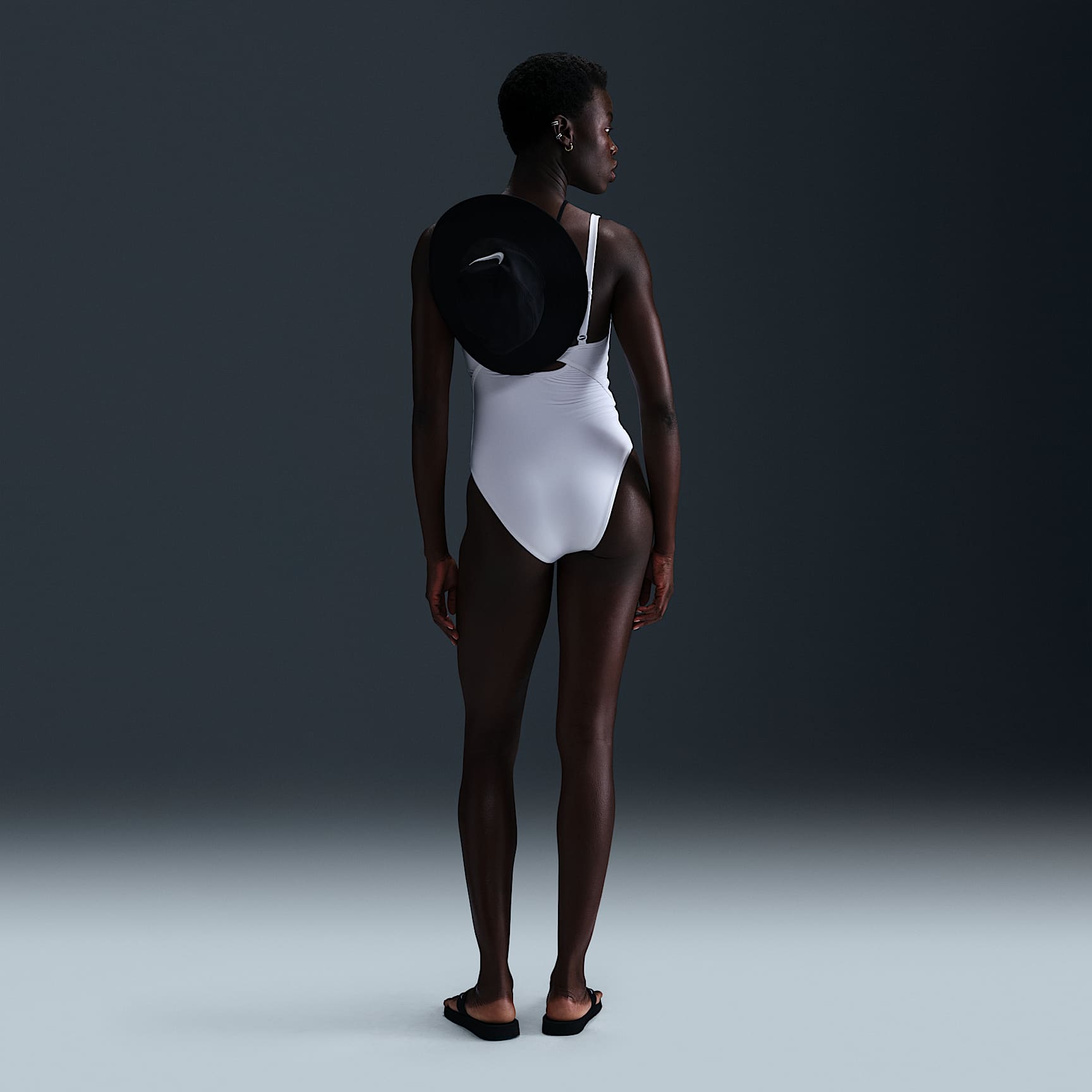 Nike Swim Essential Women's V-Neck One-Piece