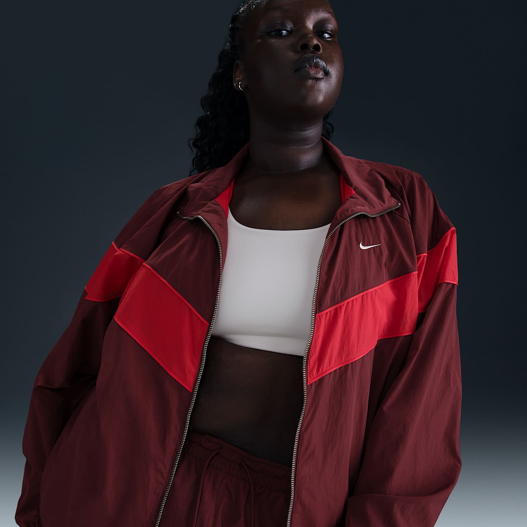 Nike Windrunner Women's Loose UV Woven Full-Zip Jacket (Plus Size)