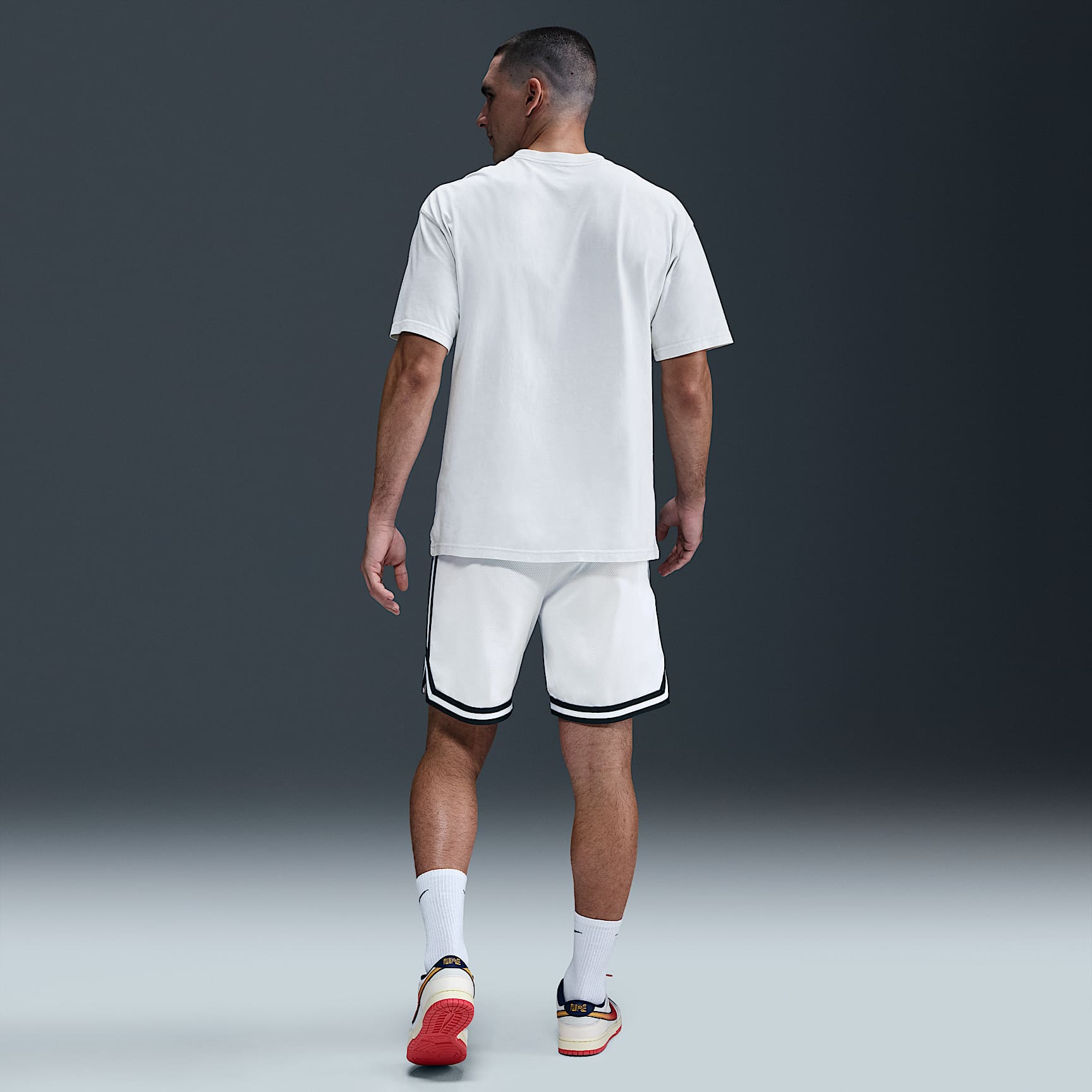 Nike Men's Max90 Basketball T-Shirt