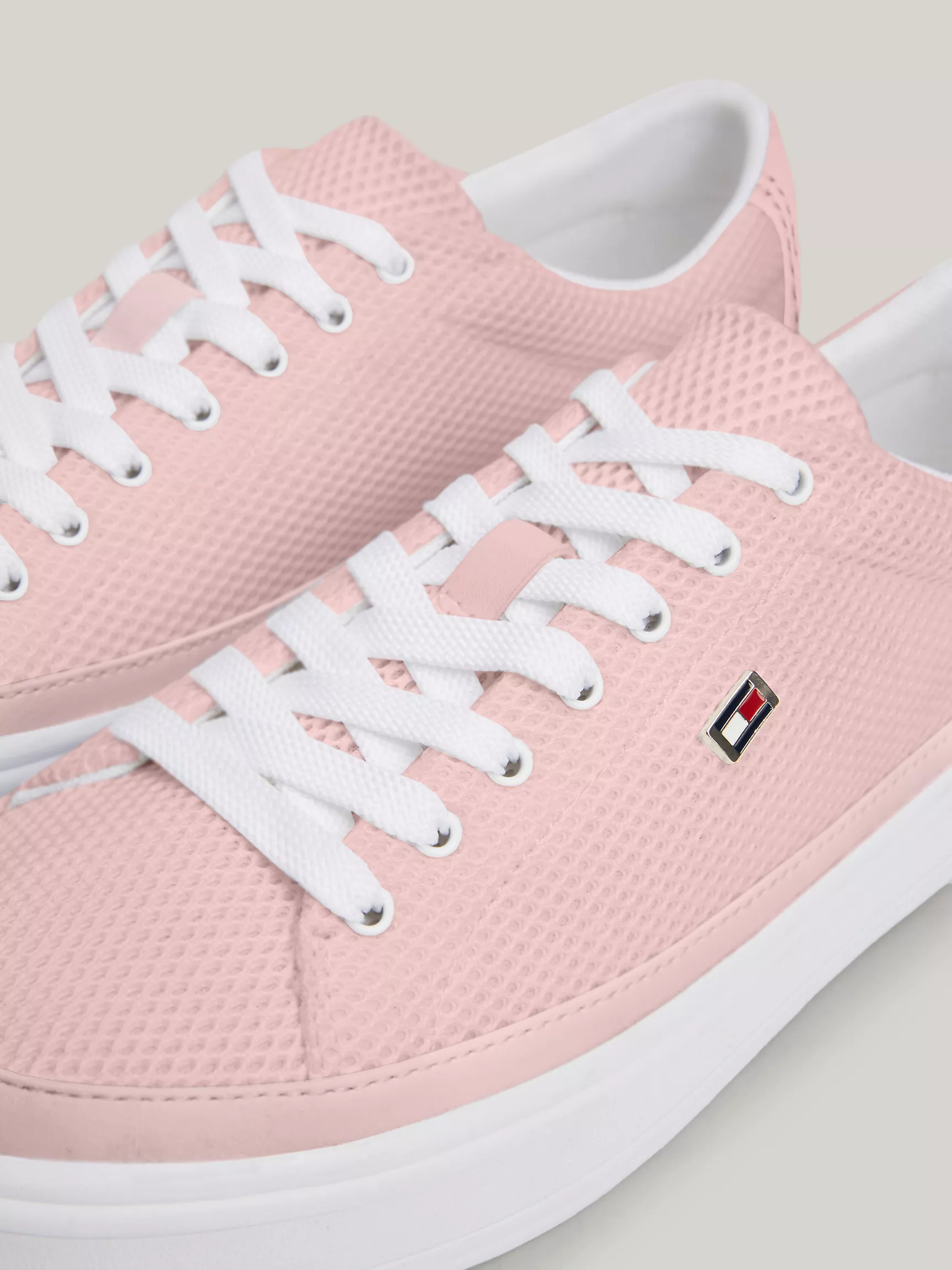 Женские кроссовки Tommy Hilfiger, Сетчатые кеды с логотипом