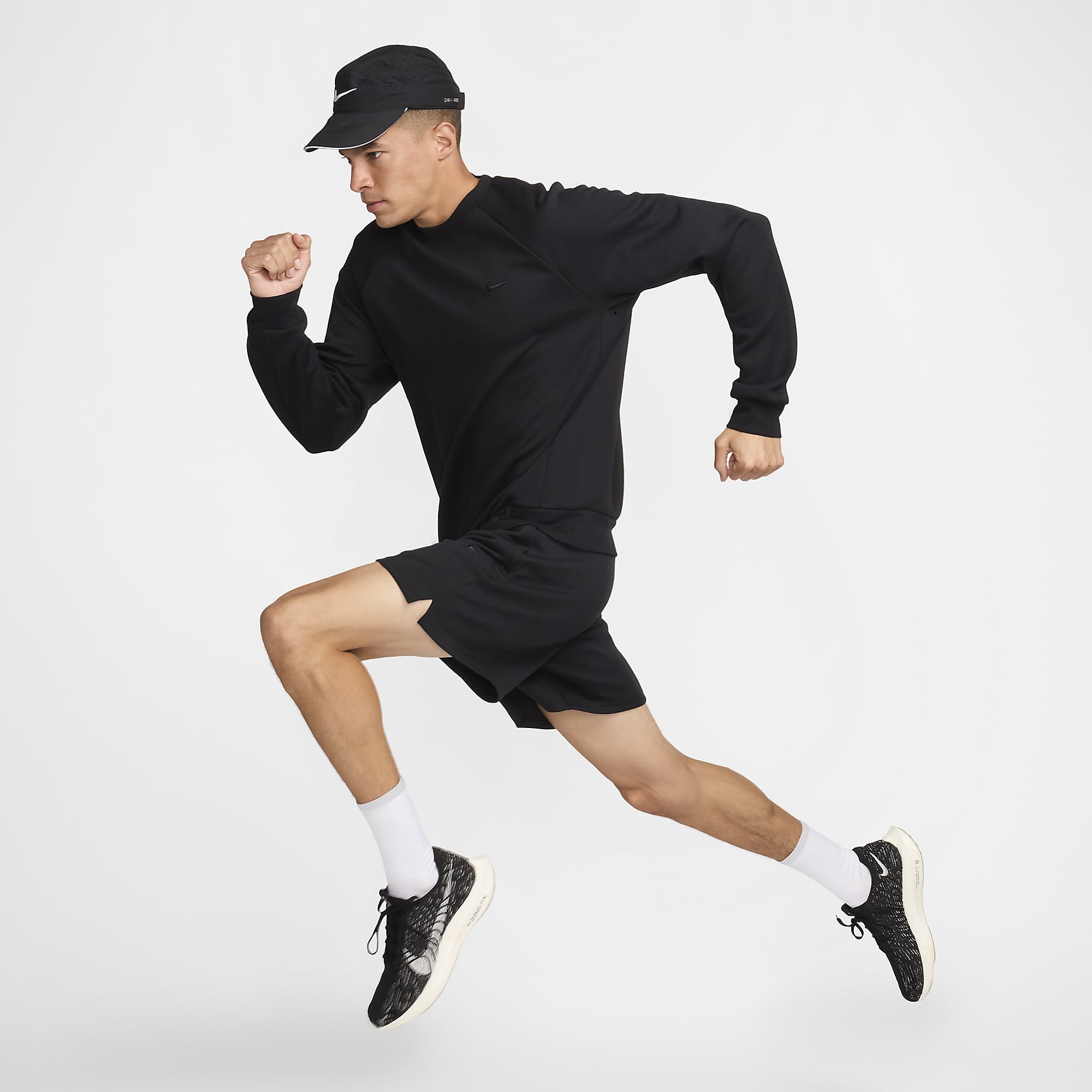 Nike Primary Fleece Men's Dri-FIT UV Performance Crew