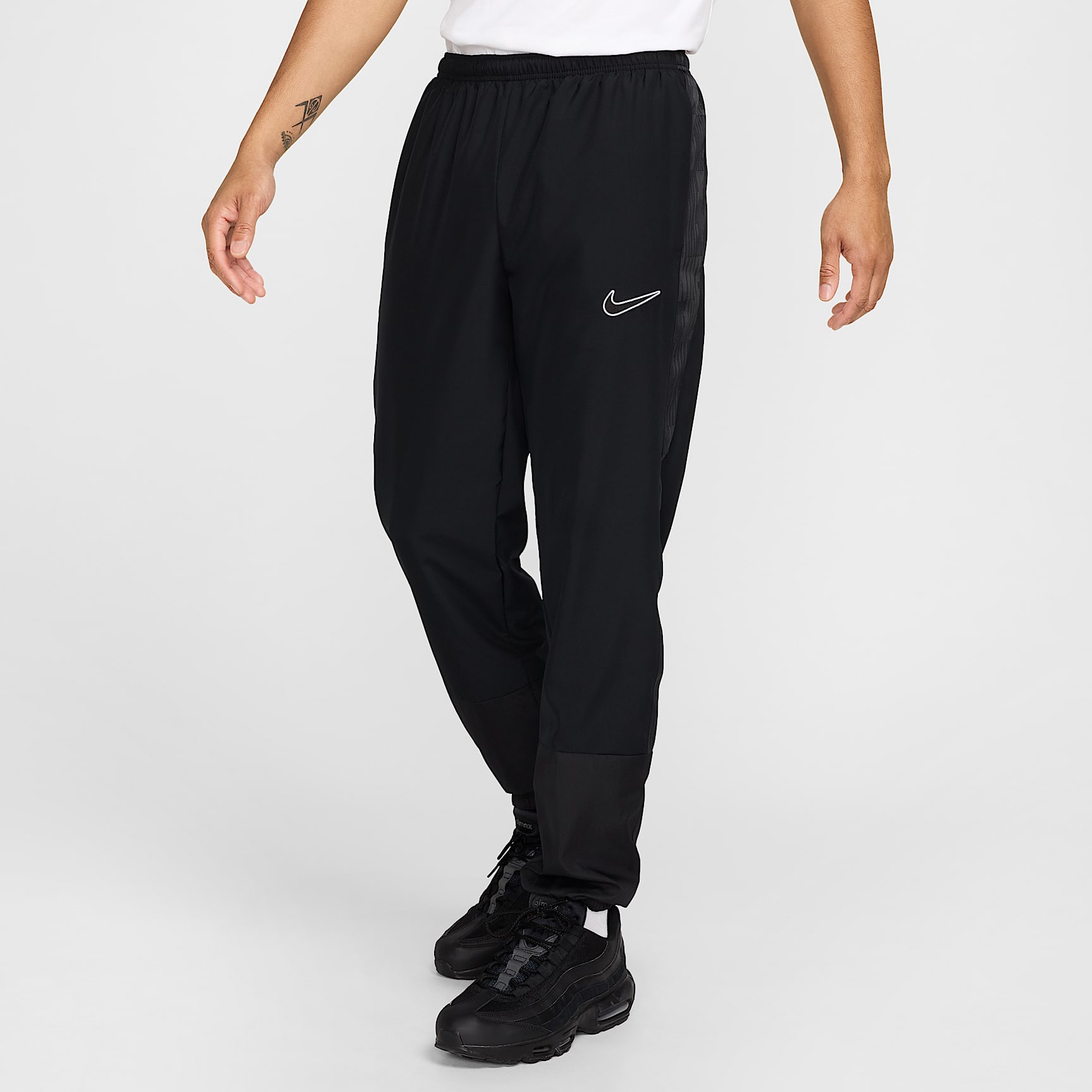 Nike Academy+ Men's Repel Soccer Pants