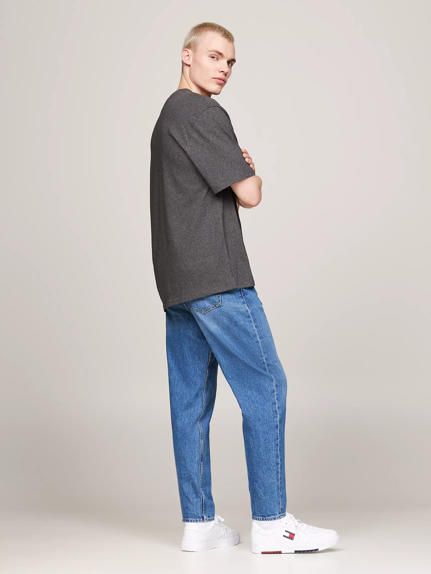 Мужская футболка Tommy Hilfiger, Удлиненная футболка с нашивкой TJ Flag