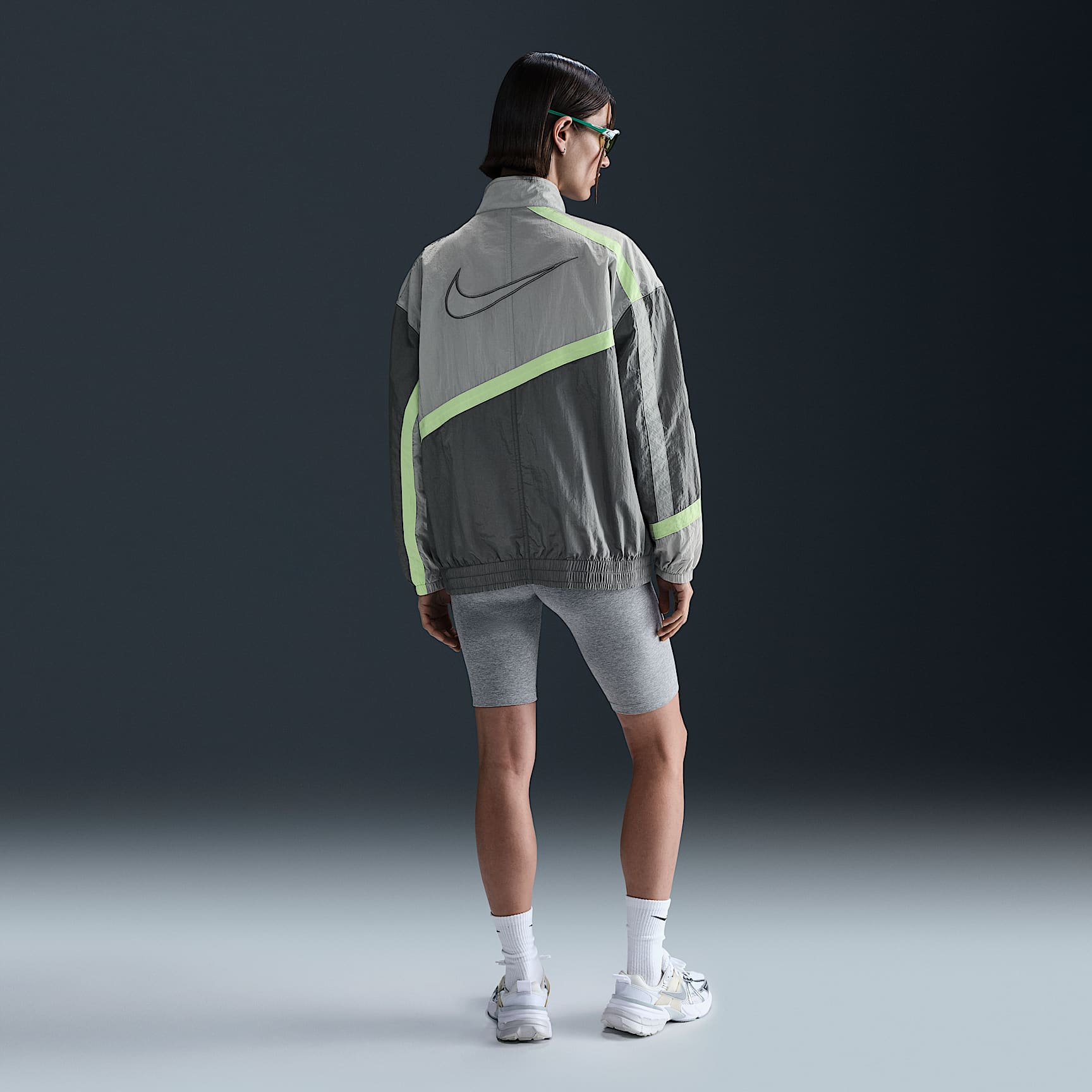 Nike Sportswear Women's Oversized Woven Jacket