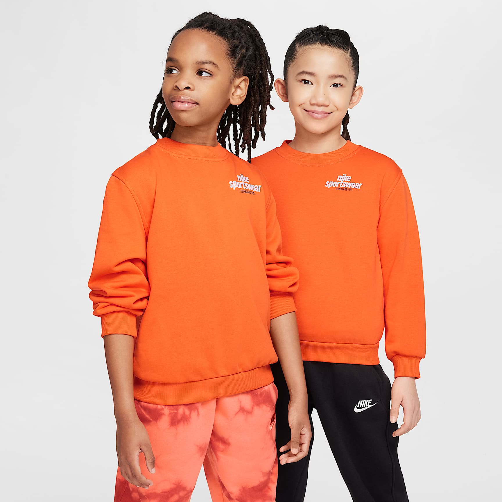 Nike Sportswear Club Big Kids' French Terry Sweatshirt