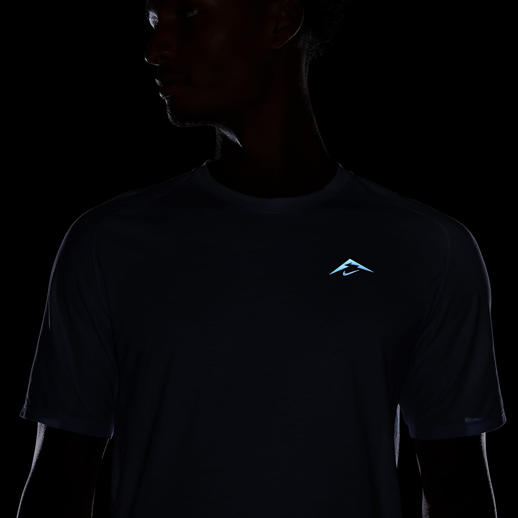Nike Solar Chase Men's Dri-FIT ADV Short-Sleeve Running Top