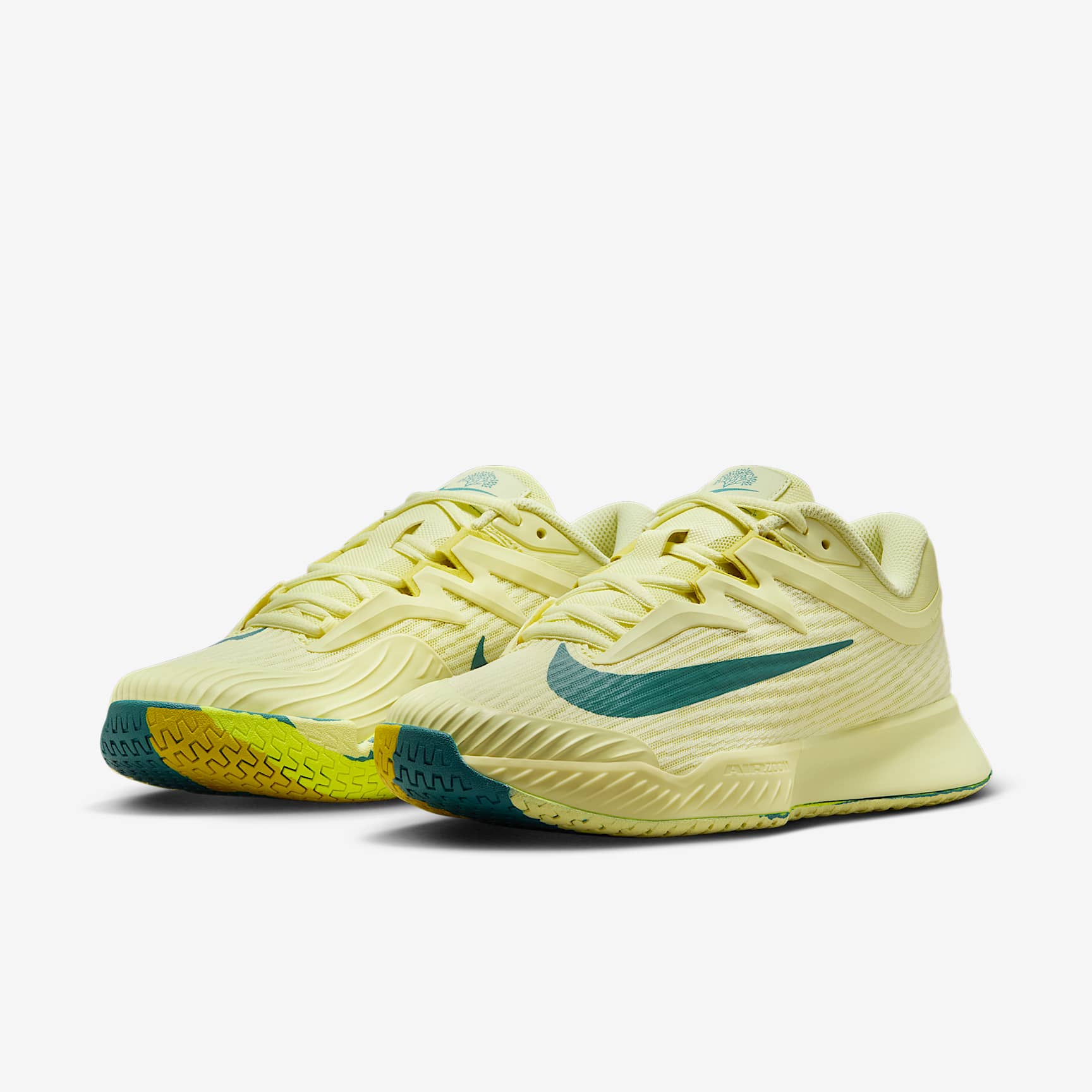Nike Vapor Pro 3 Premium Women's Hard Court Tennis Shoes
