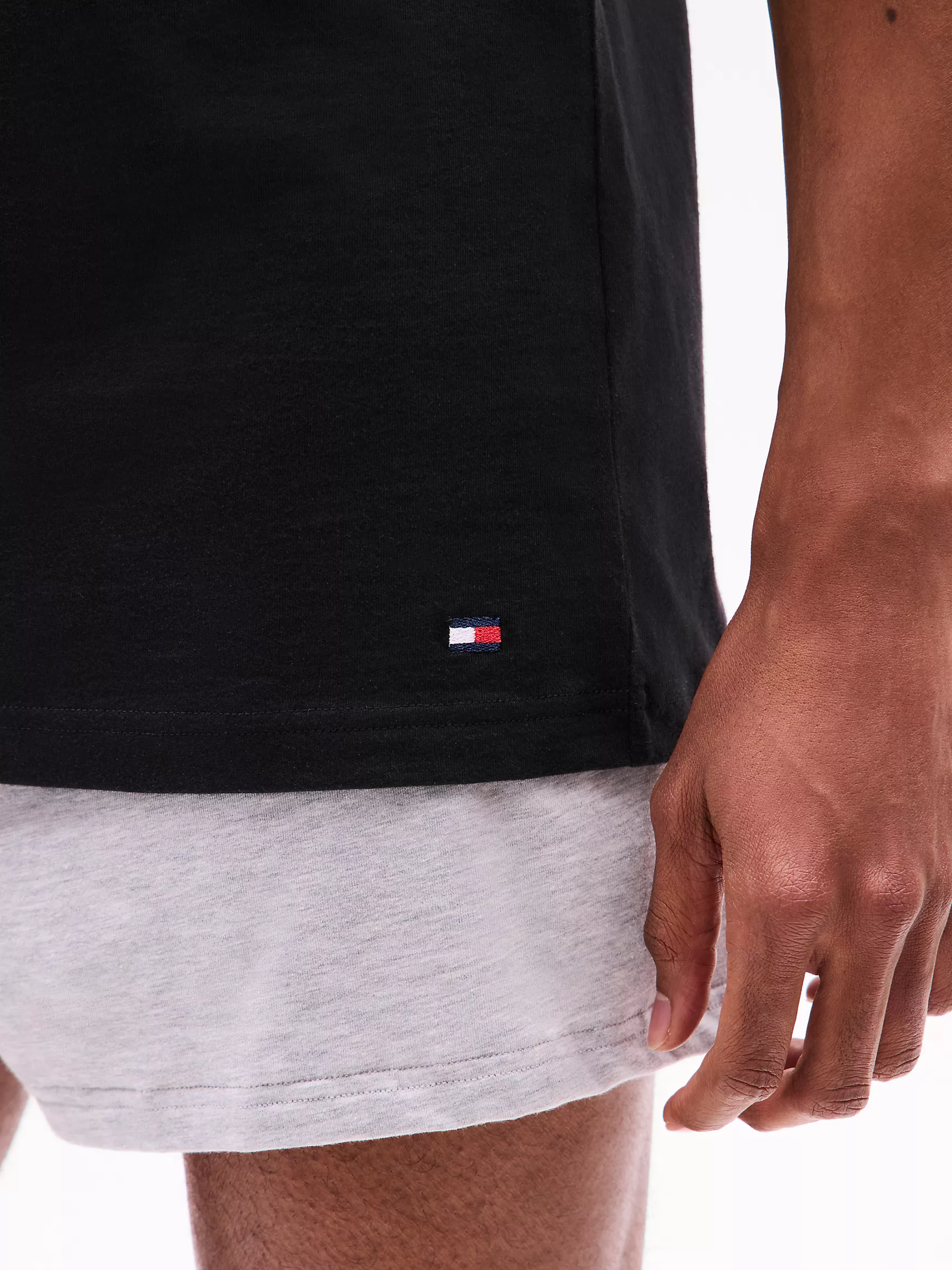 Мужское нижнее белье Tommy Hilfiger, Классические хлопковые футболки с круглым вырезом (набор 3 шт.)