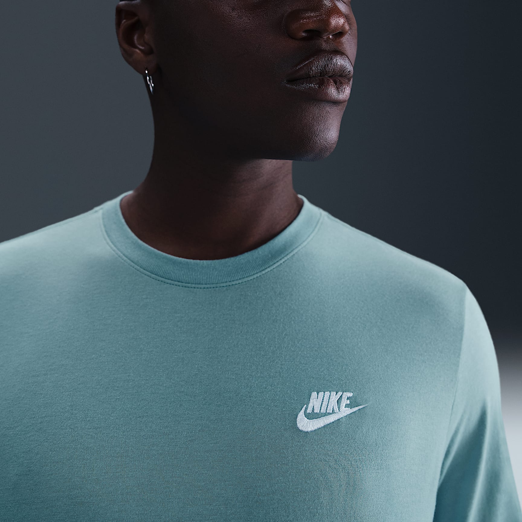 Nike Sportswear Club Men's Long-Sleeve T-Shirt
