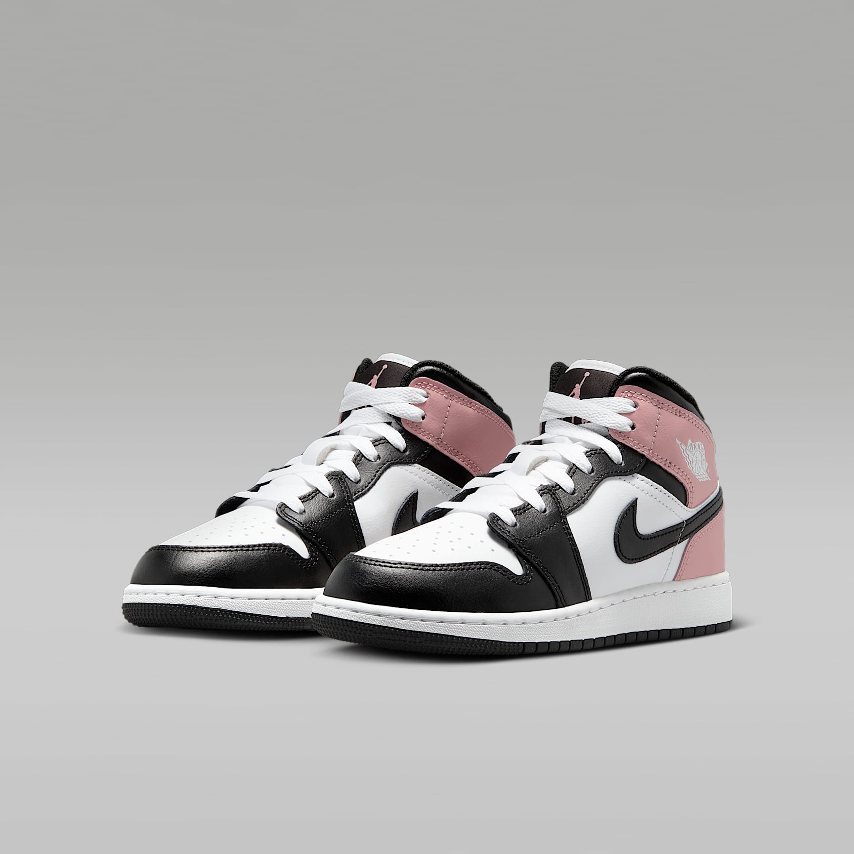 Air Jordan 1 Mid Big Kids' Shoes