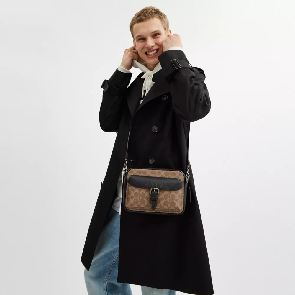 Сумка COACH Warner Crossbody Bag In Signature Canvas