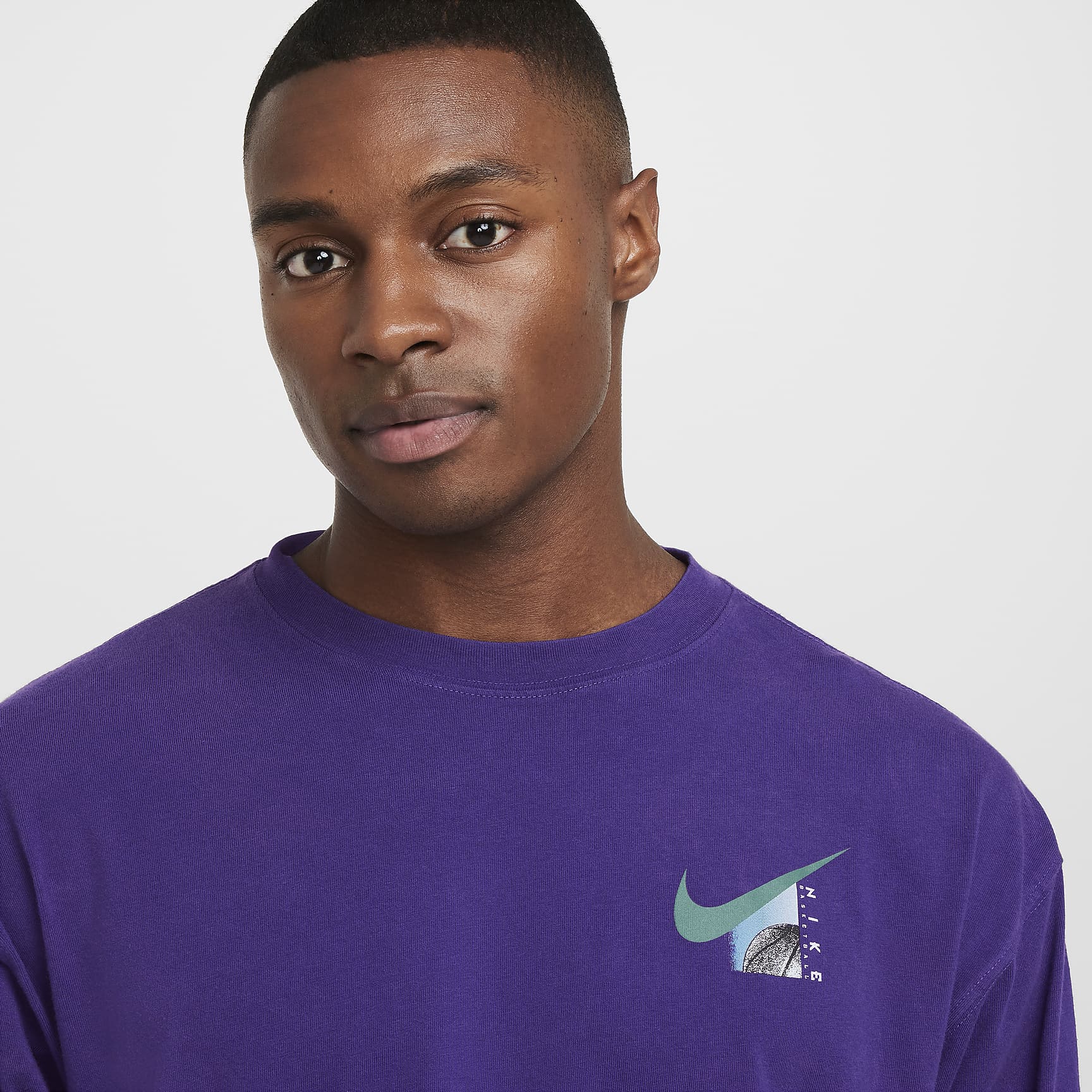 Nike Men's Max90 Long-Sleeve Basketball T-Shirt