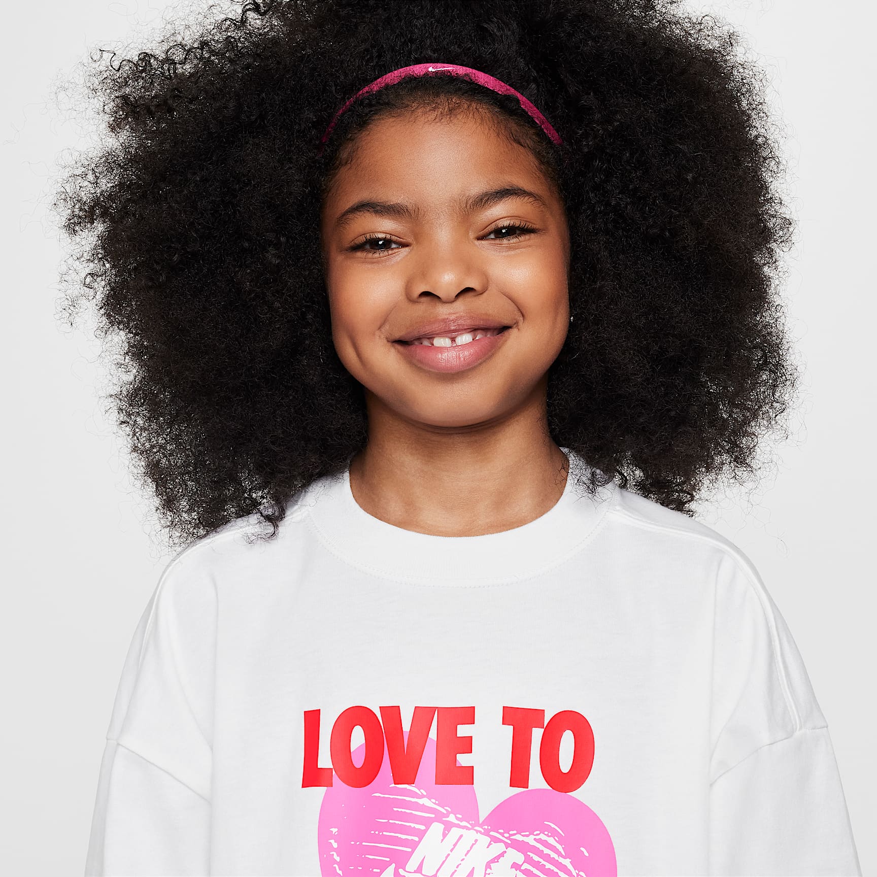 Nike Sportswear Big Kids' (Girls') T-Shirt