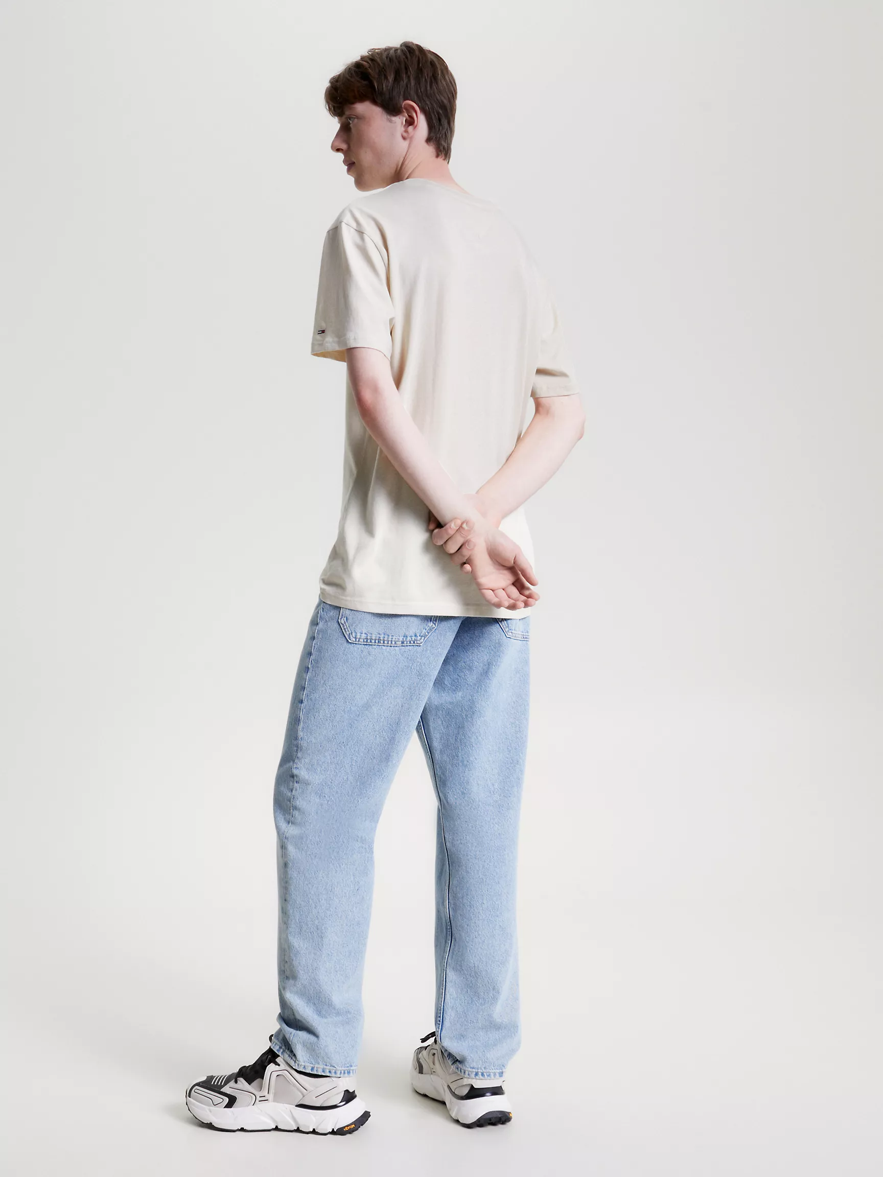 Мужская футболка Tommy Hilfiger, Футболка с логотипом-аркой в стиле гранж