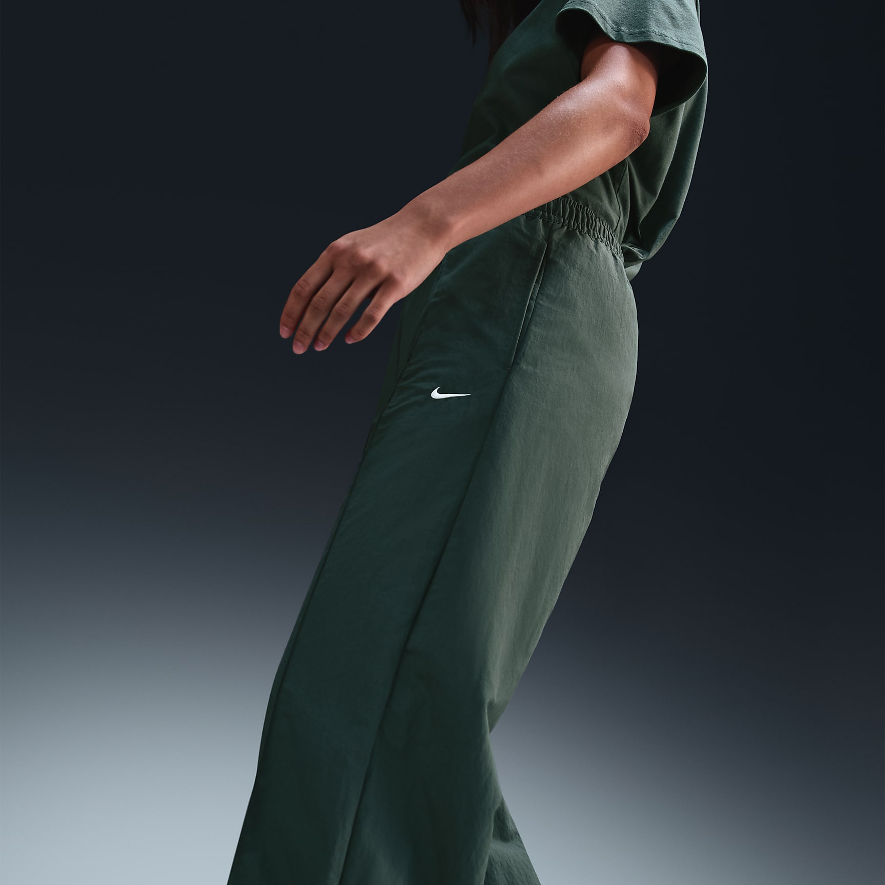 Nike Sportswear Everything Wovens Women's Mid-Rise Open-Hem Pants
