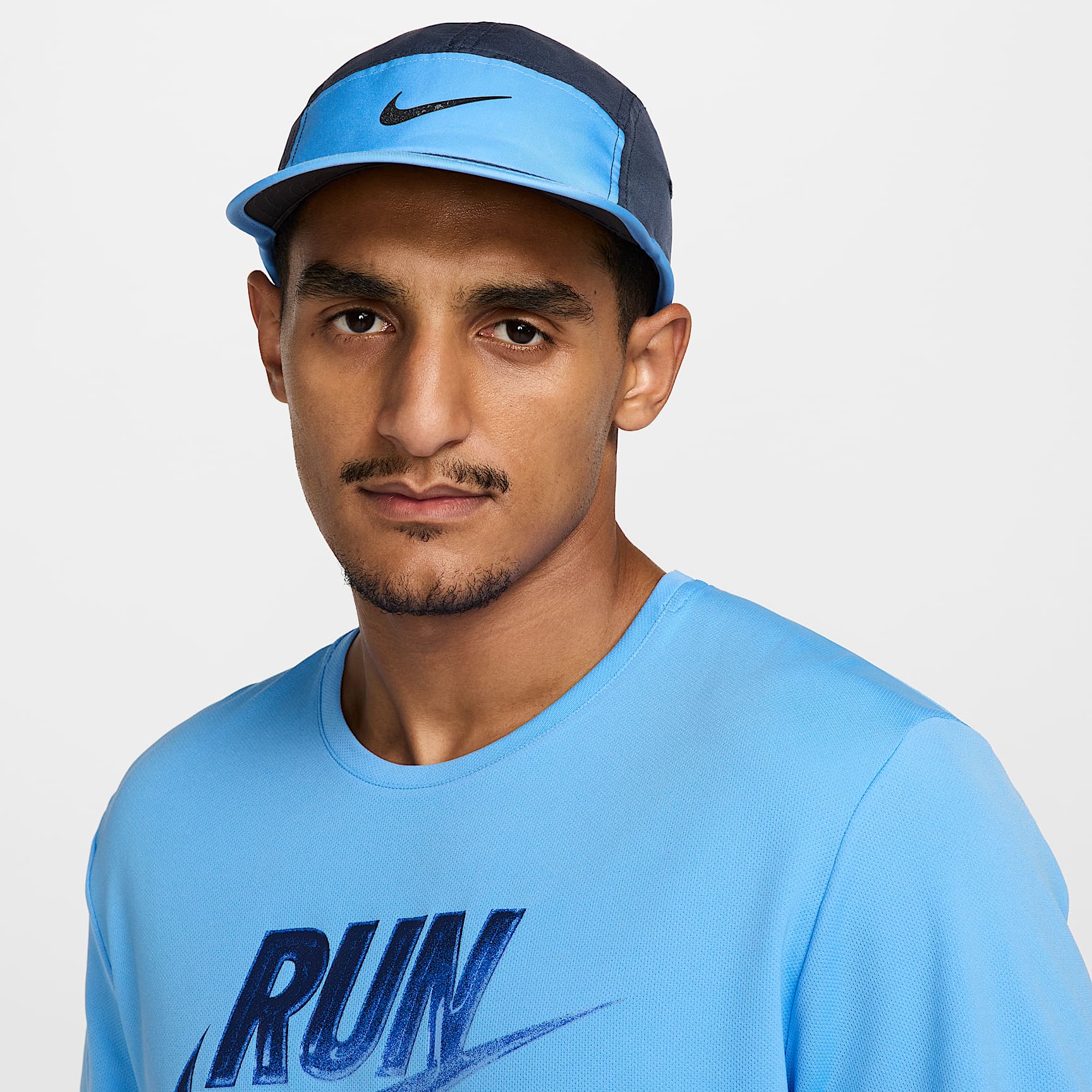Nike Dri-FIT Fly Unstructured Swoosh Cap
