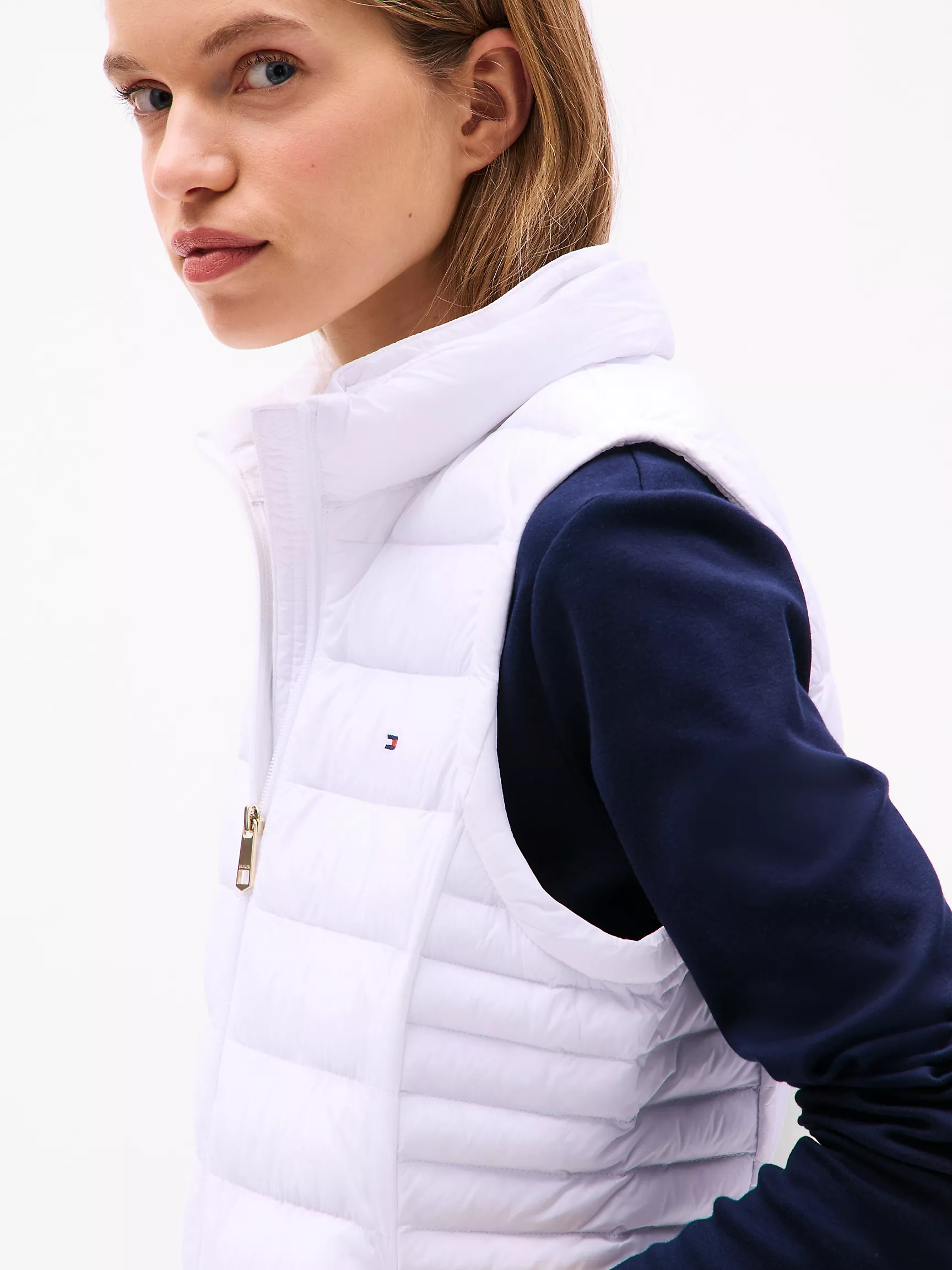 Женская куртка Tommy Hilfiger, Легкий пуховой жилет с капюшоном