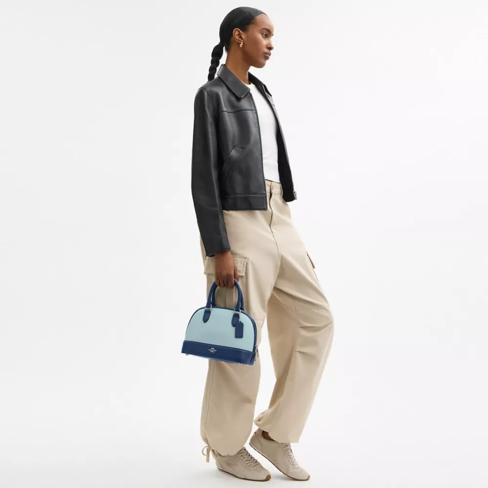 Сумка COACH Sabrina Satchel Bag In Colorblock