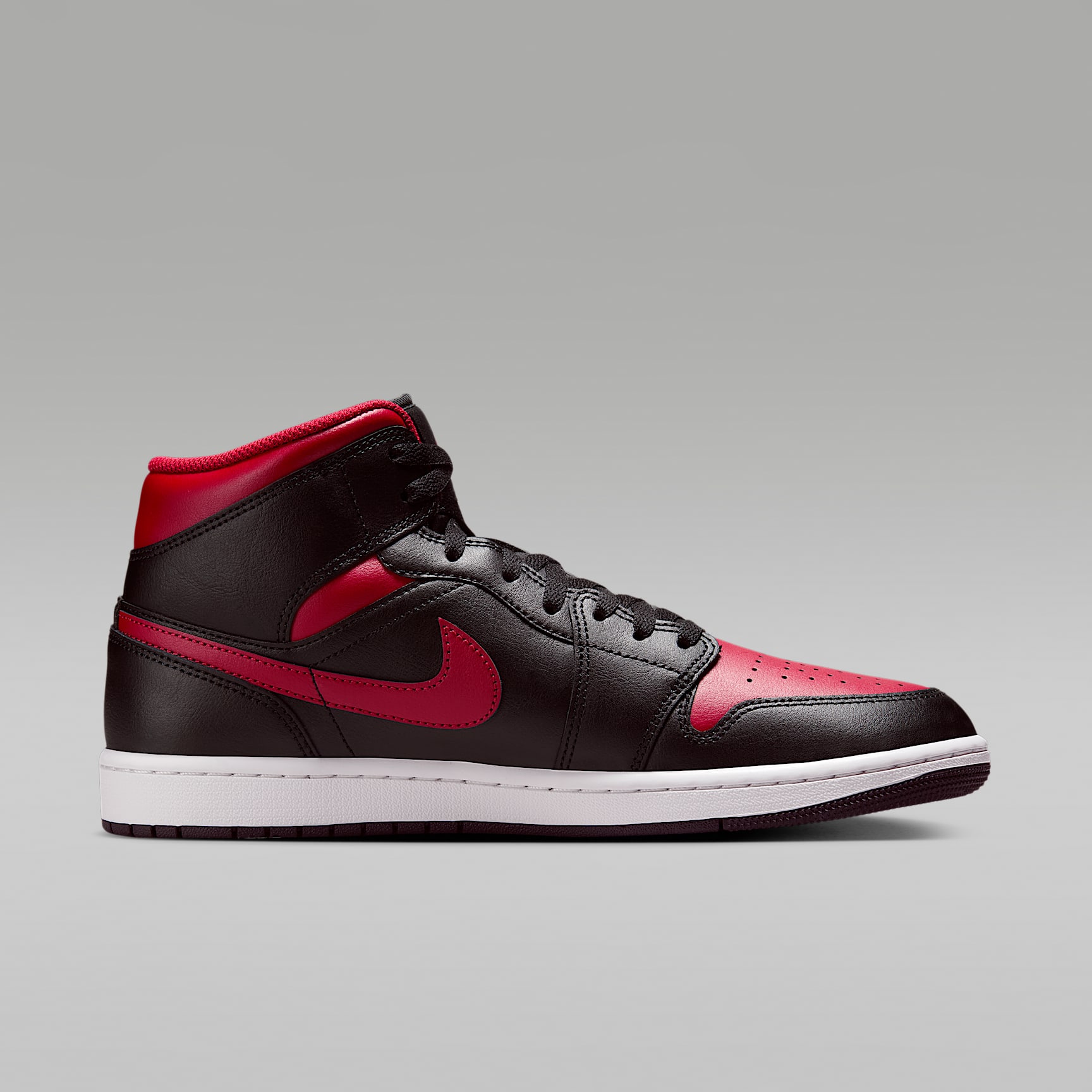 Air Jordan 1 Mid Men's Shoes