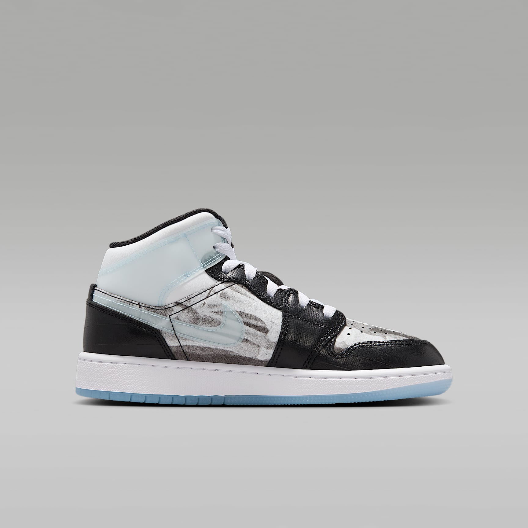 Air Jordan 1 Mid Sneaker School Big Kids' Shoes