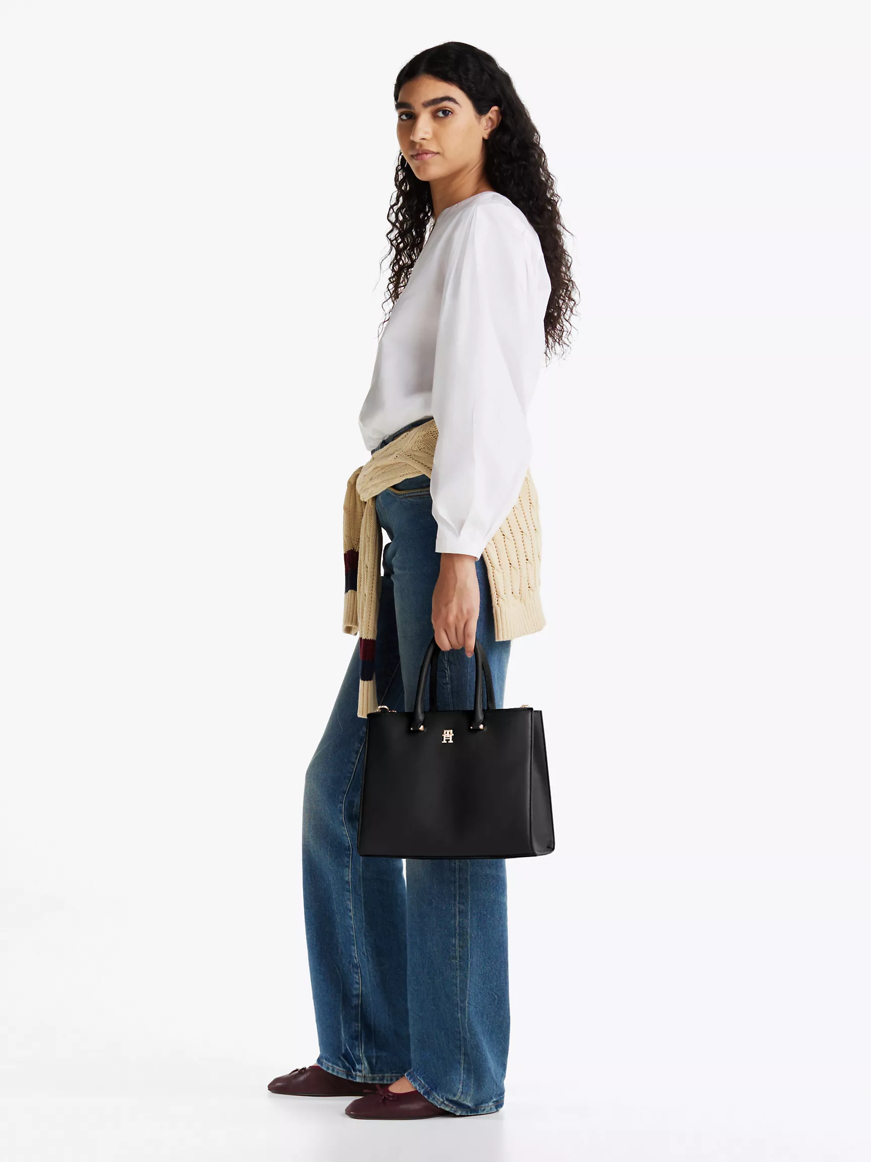 Женская сумка Tommy Hilfiger, Средняя сумка-тоут с монограммной вставкой