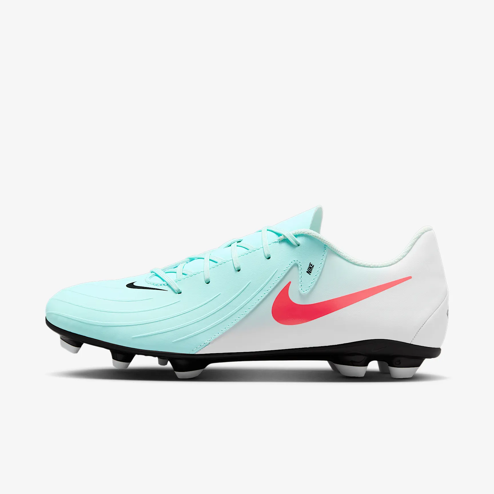 Nike Phantom GX 2 Club MG Low-Top Soccer Cleats
