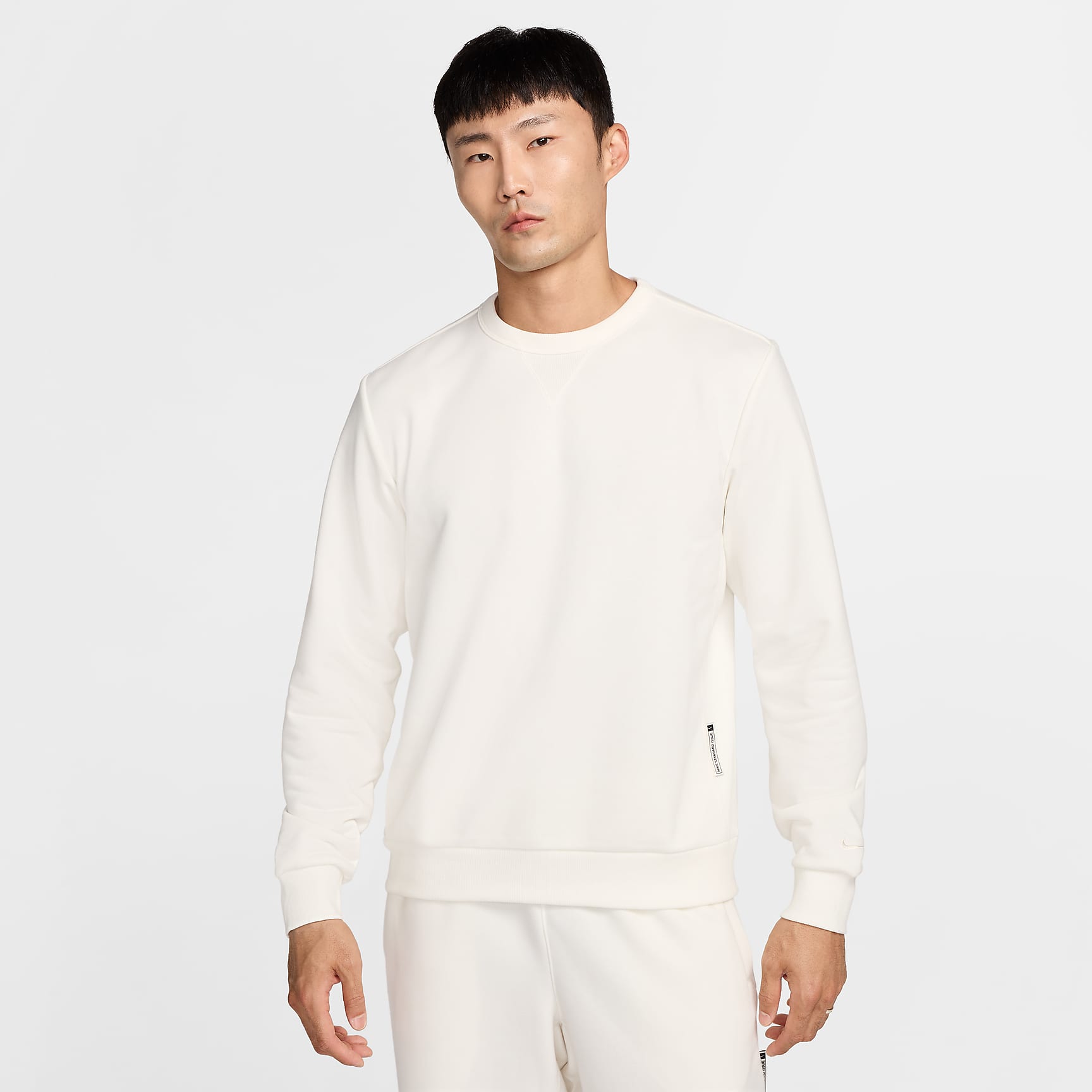 Nike Standard Issue Men's Dri-FIT Basketball Crew-Neck Sweatshirt