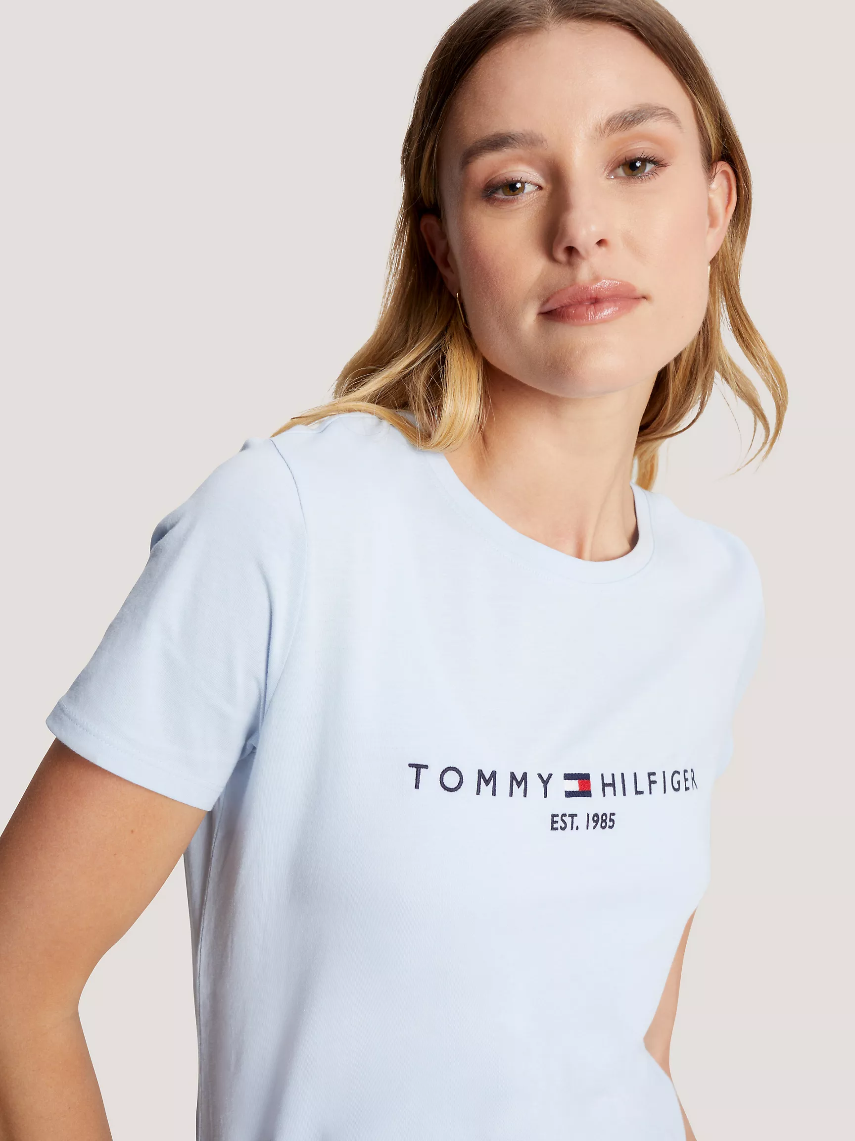 Женская футболка Tommy Hilfiger, Футболка с вышитым логотипом Tommy