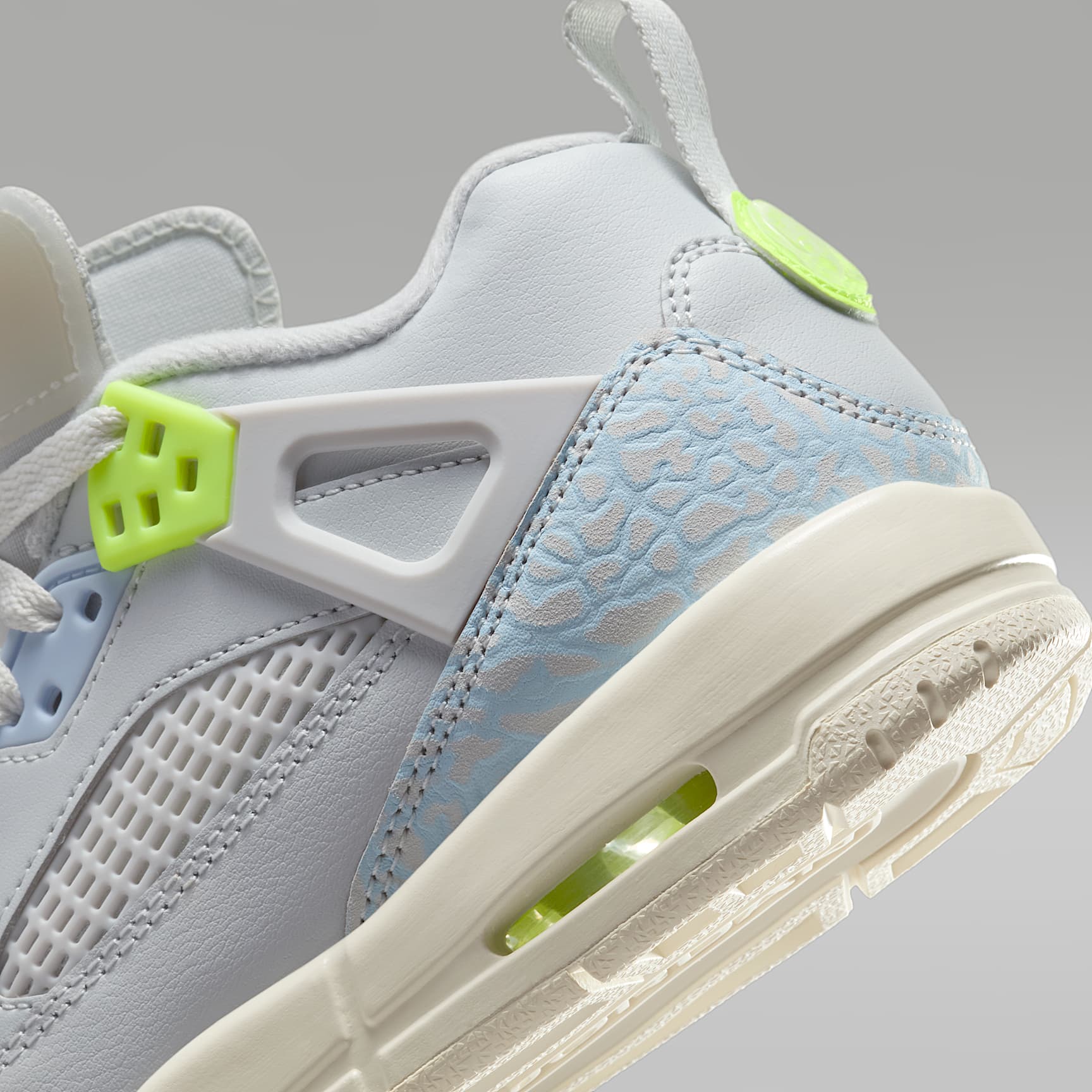 Jordan Spizike Low Big Kids' Shoes