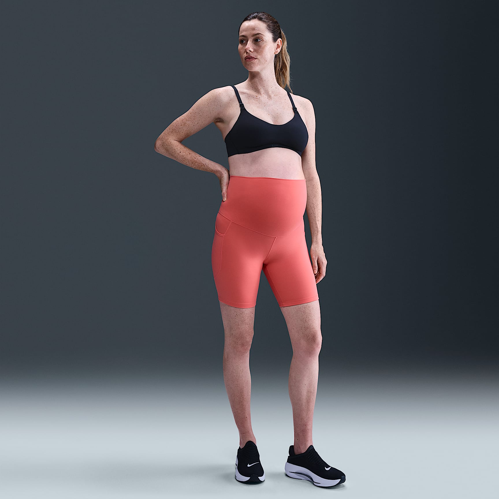 Nike (M) Alate Minimalist Women's Light-Support Padded Nursing Sports Bra (Maternity)