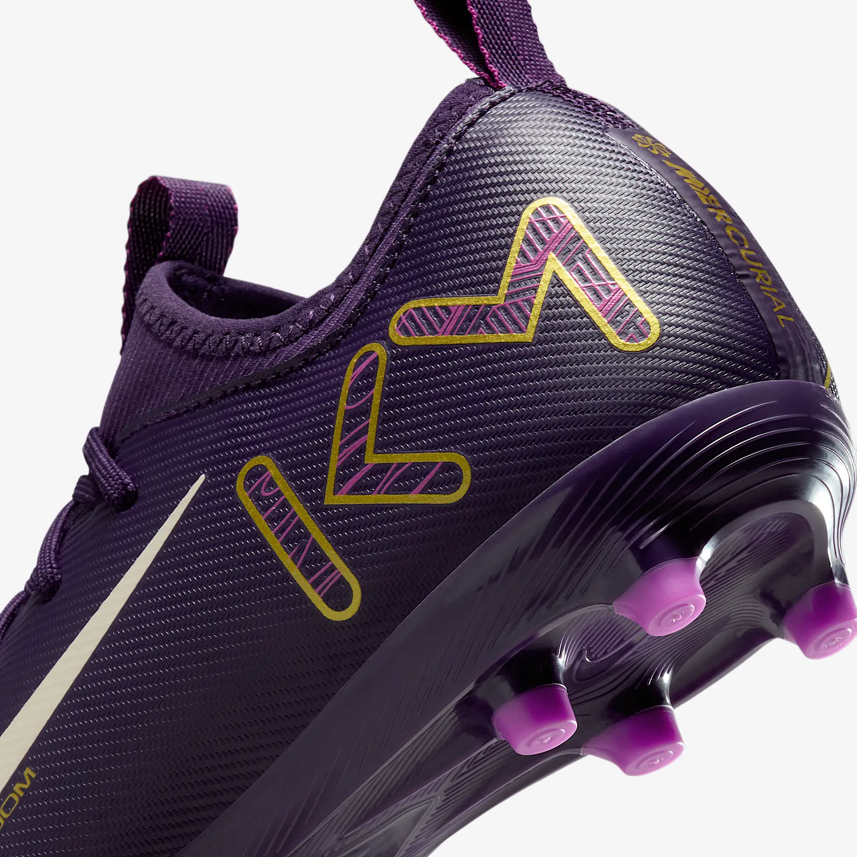 Nike Jr. Mercurial Vapor 16 Academy "Kylian Mbappé" Big Kids' MG Low-Top Soccer Cleats