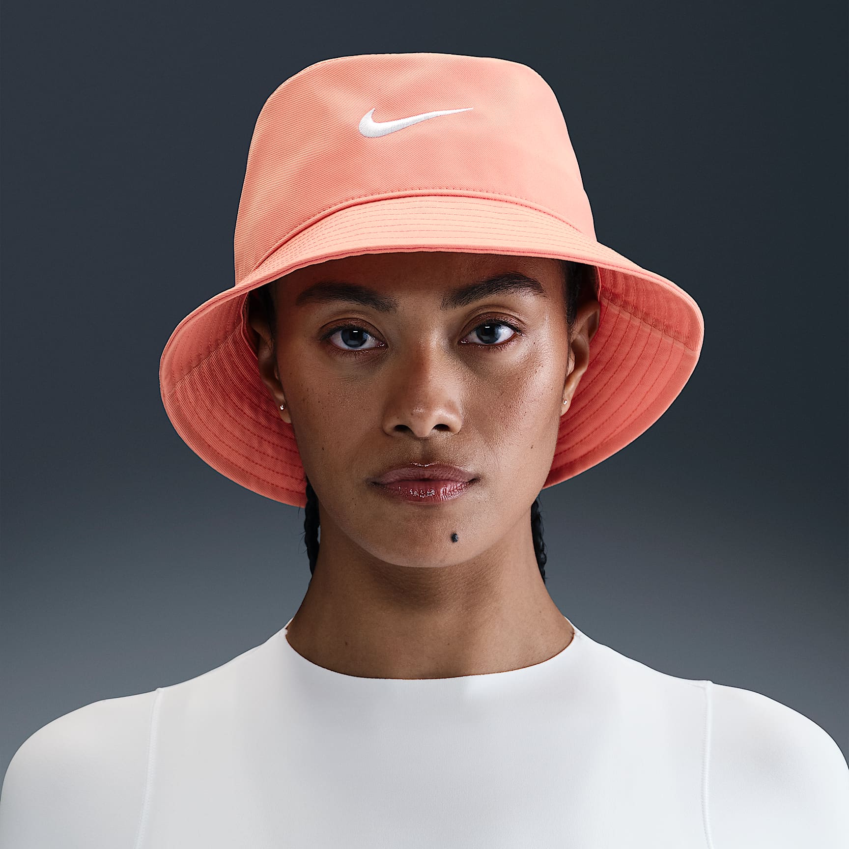 Nike Apex Swoosh Bucket Hat