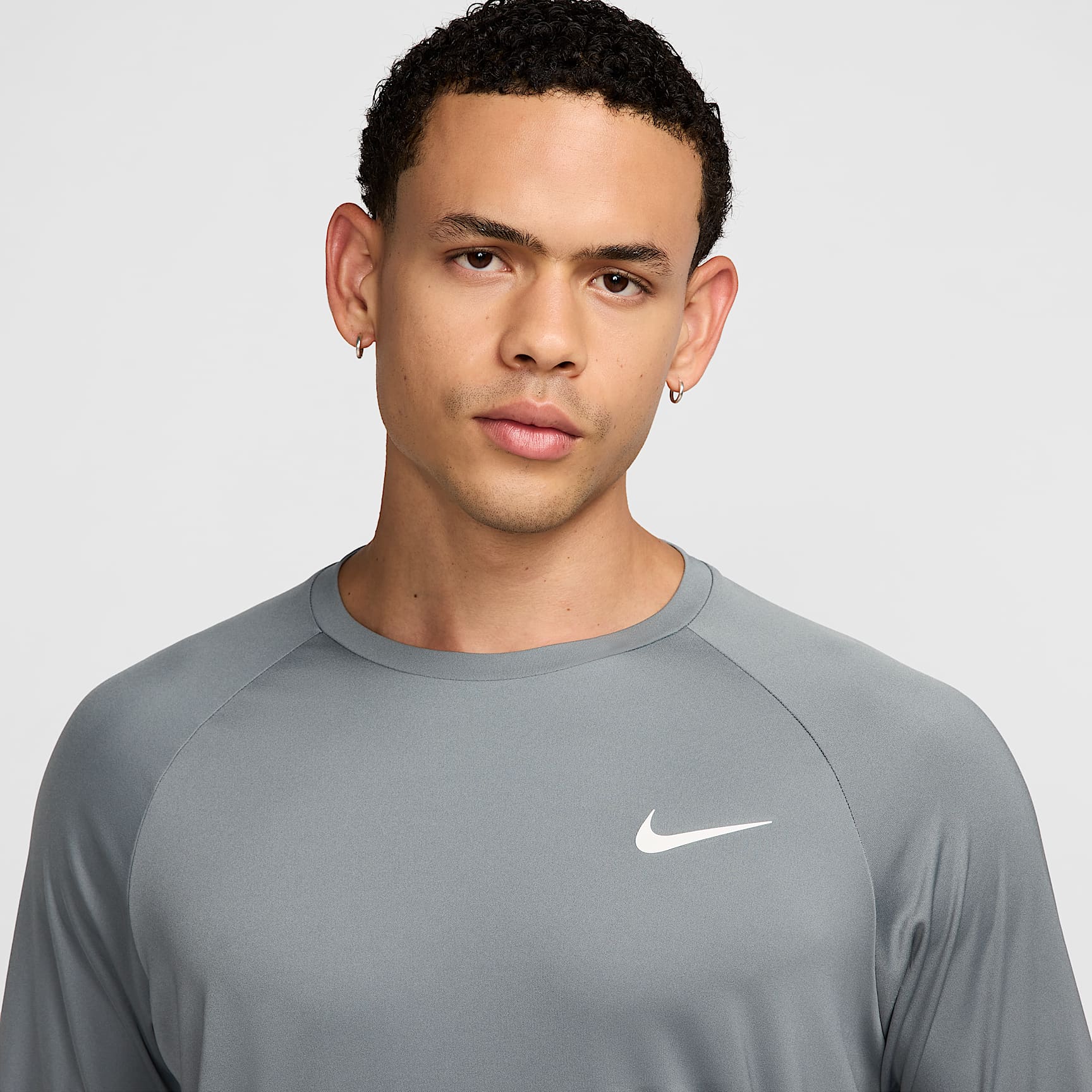 Nike Essential Men's Long-Sleeve Hydroguard Swim Shirt